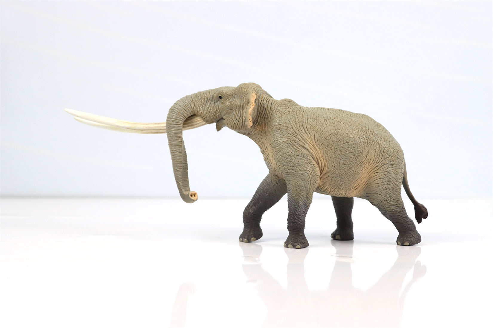 TNG Elasmotherium Megatherium Woolly Mammoth Stegodon Brontotheriidae Smilodon Figure