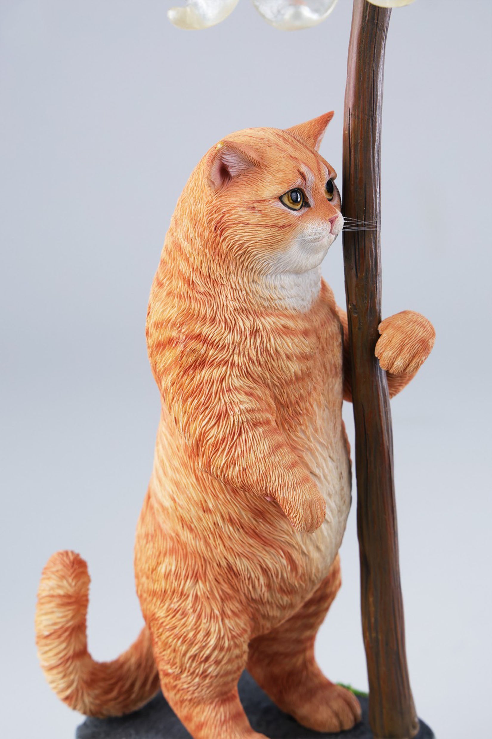 JXK Lumeocat Model Animal Figure