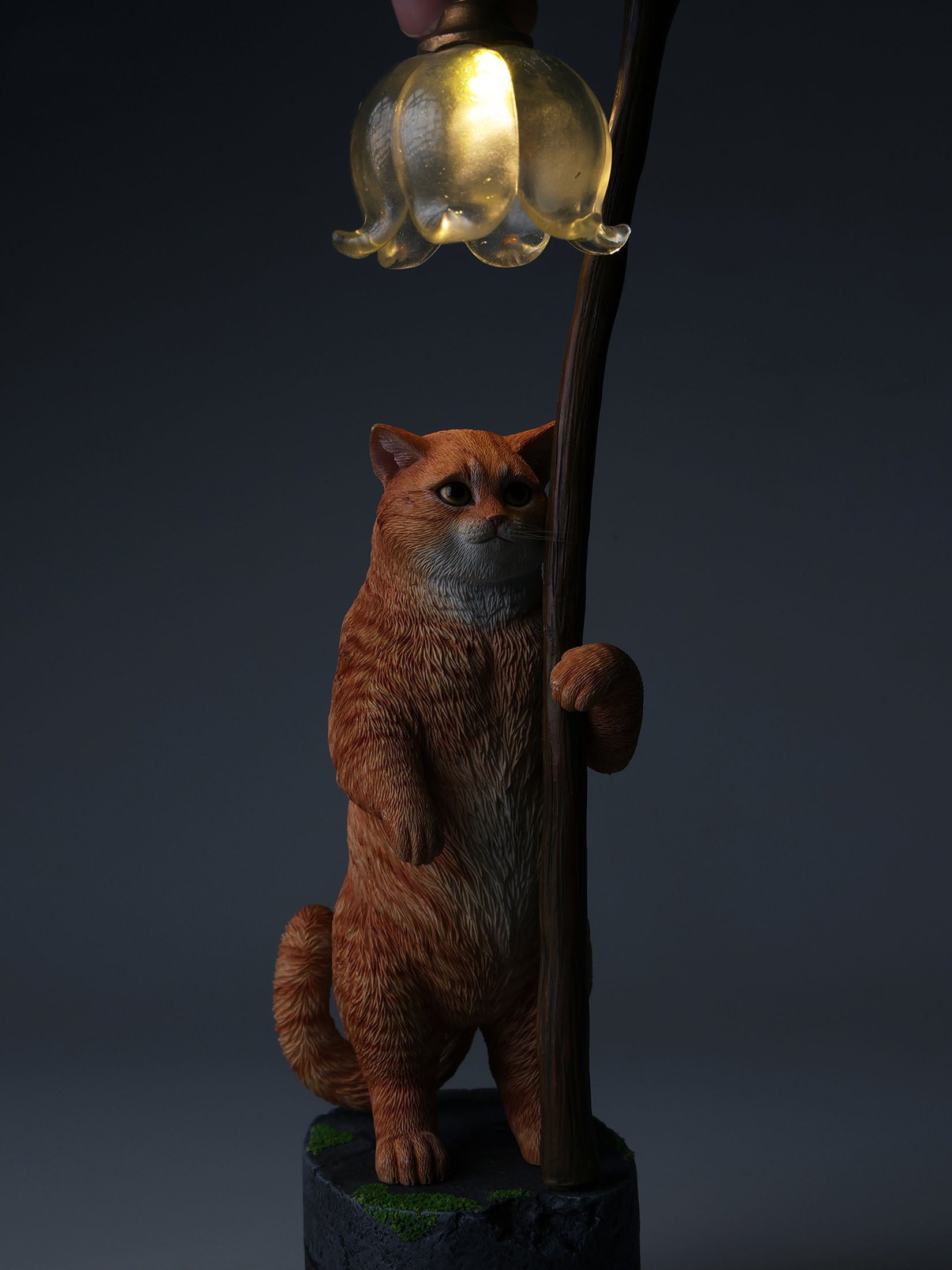 JXK Lumeocat Model Animal Figure