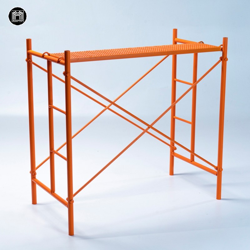 MMMTOYS Orange Scaffolding Scene Decoration