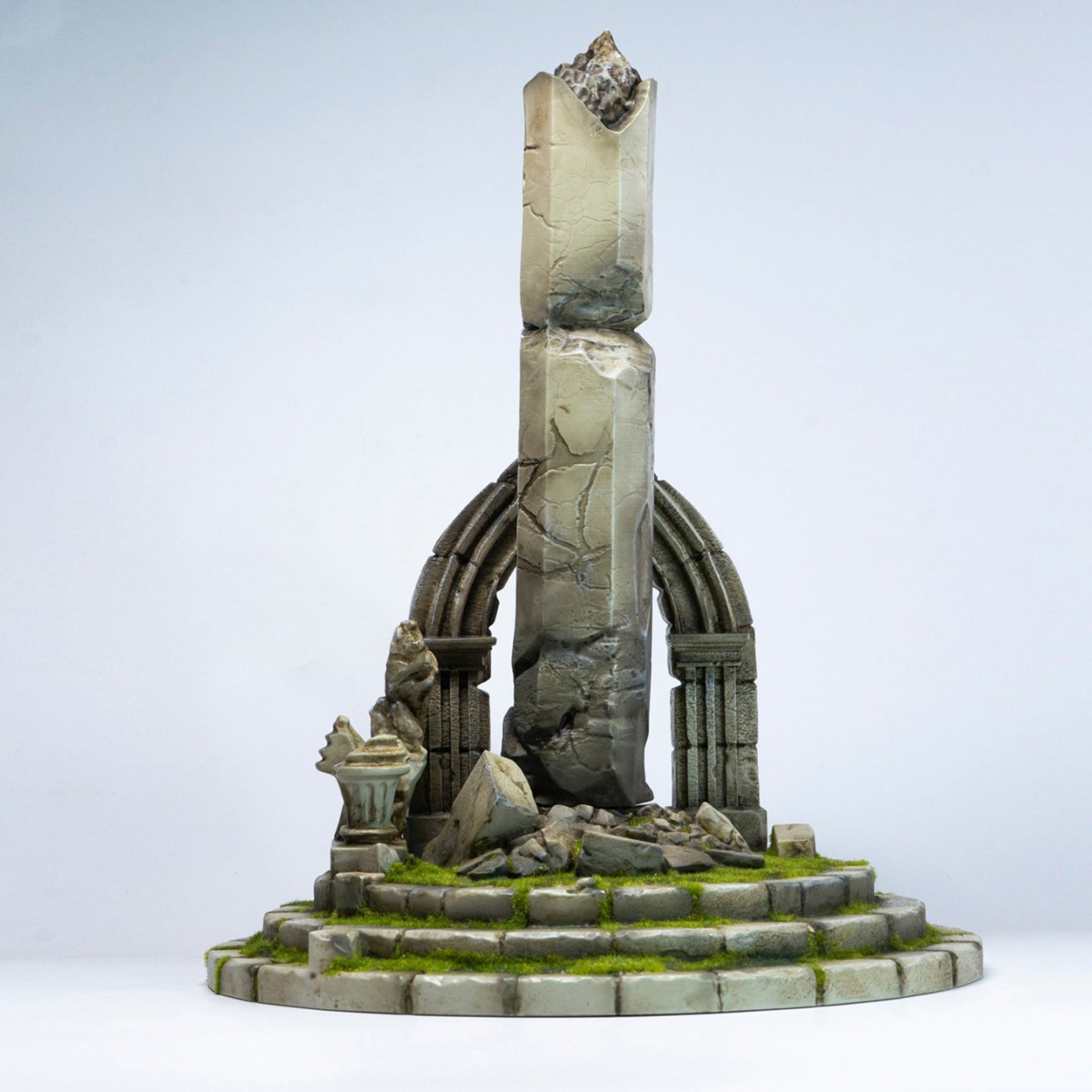 MMMTOYS 1:12 Scale Ruined Pillar Ruins Model