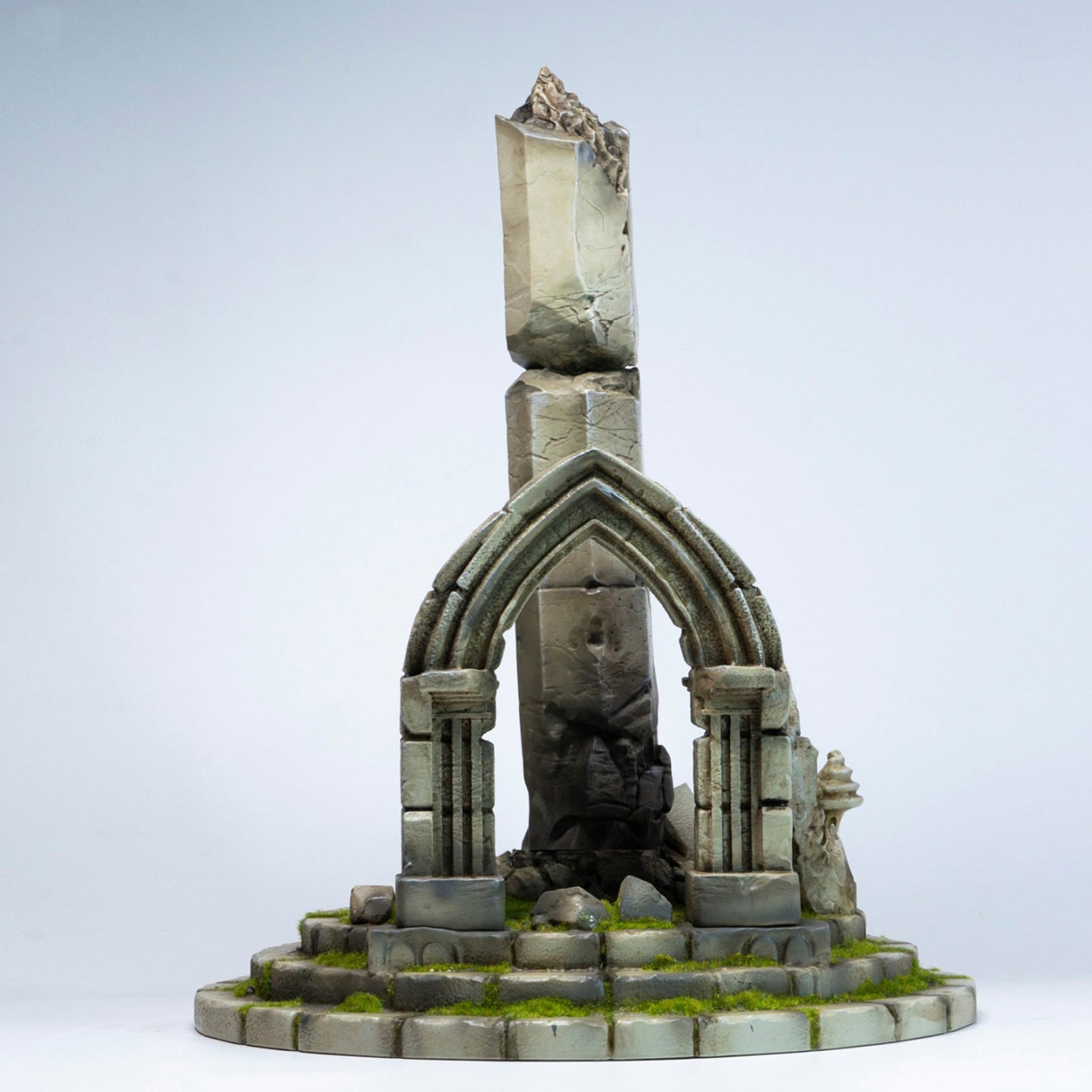MMMTOYS 1:12 Scale Ruined Pillar Ruins Model