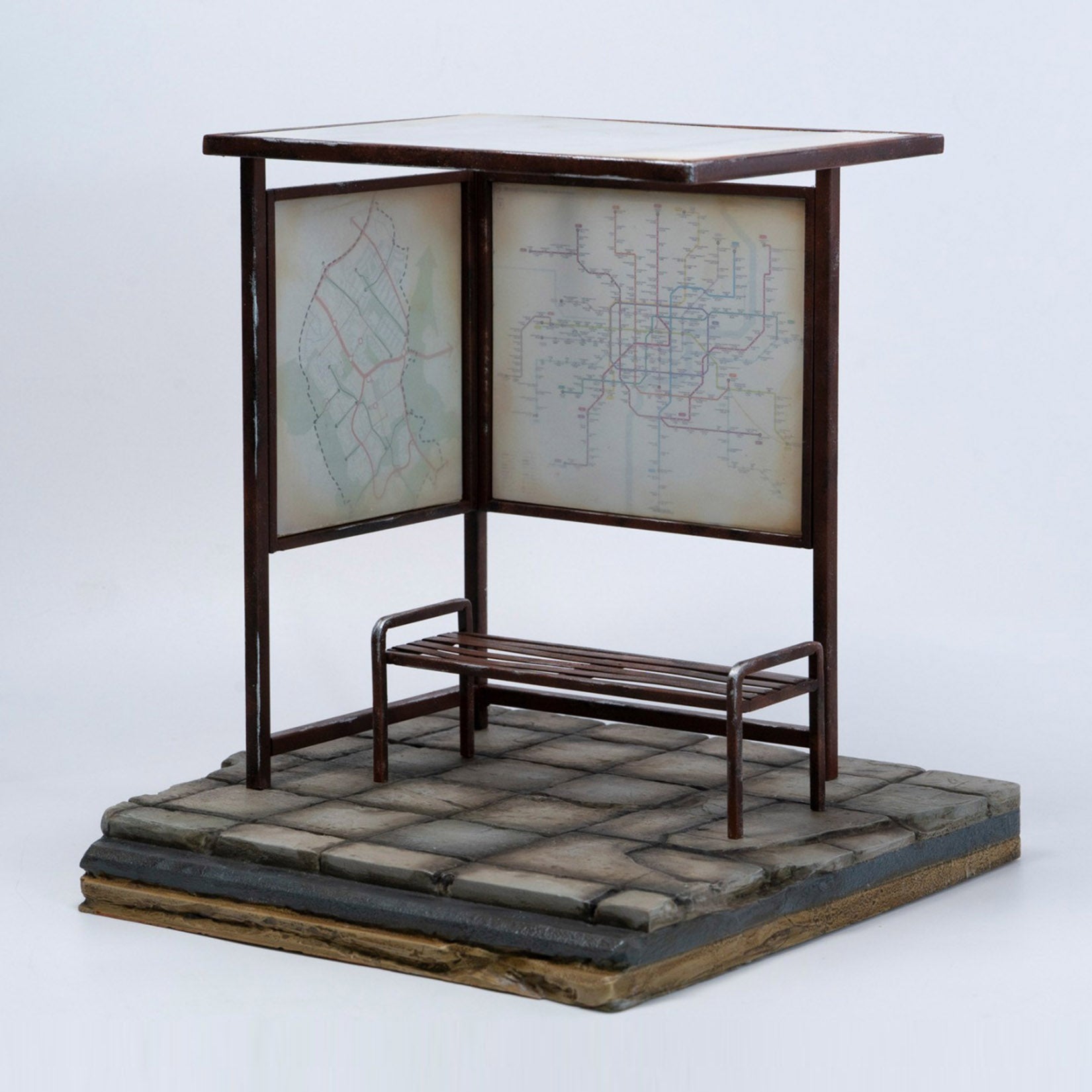 MMMTOYS Studio 1:12 Scale Bus Stop Diorama Figurine
