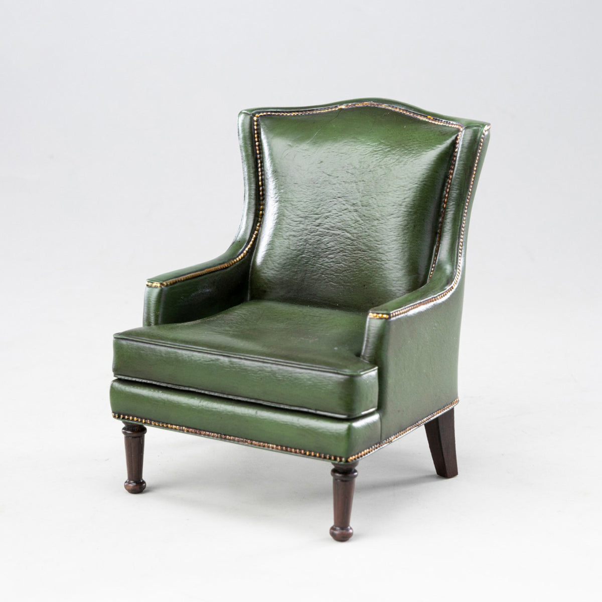 MMMTOYS Studio 1:12 Scale Dark Green Club Armchair Model