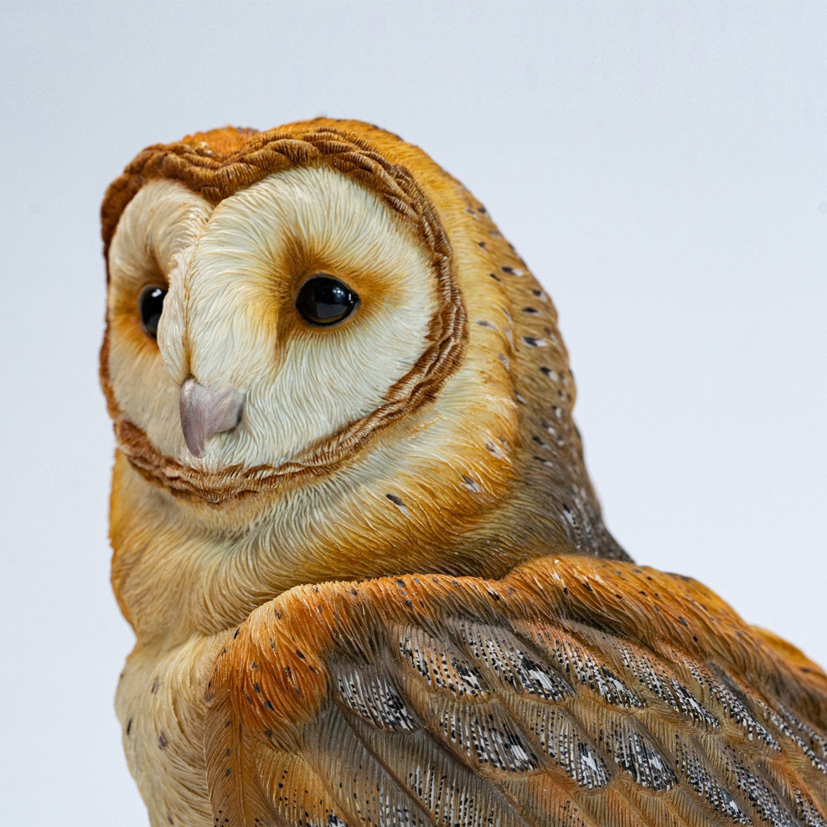 JXK Barn Owl Head Sculpture Figure
