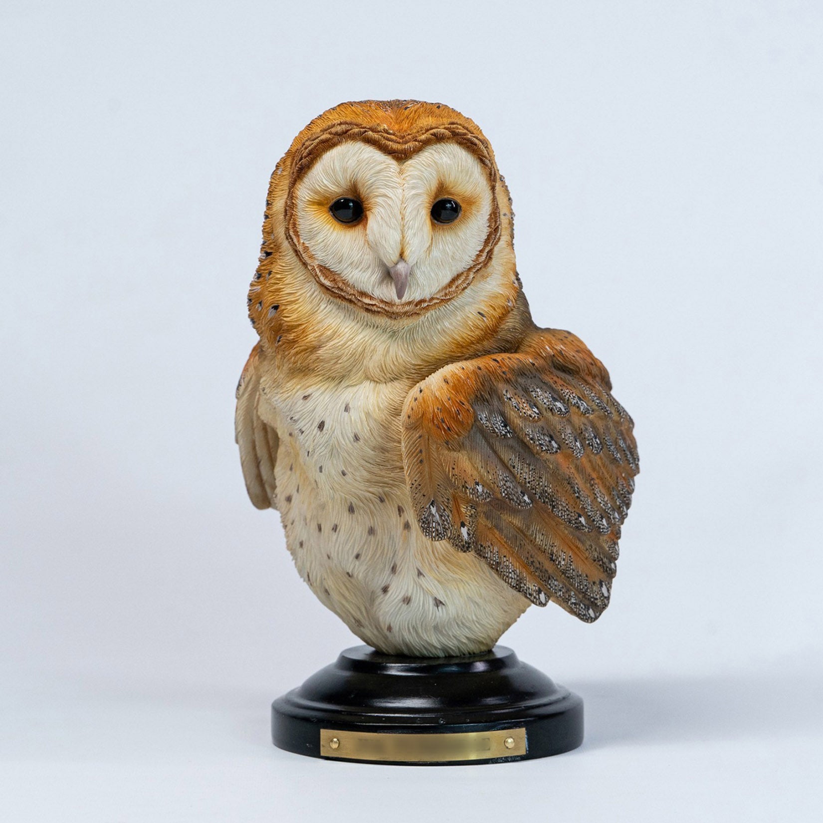 JXK Barn Owl Head Sculpture Figure