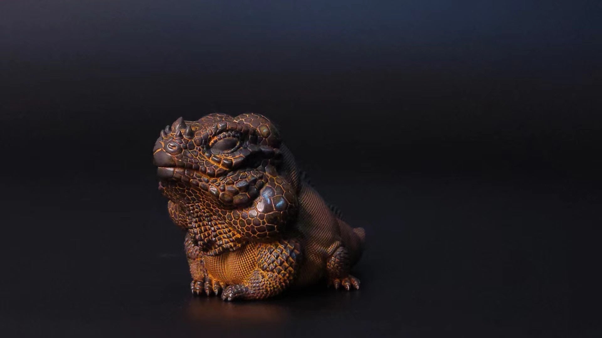 Lizard Kingdom Green Iguana Cyclura Cornuta Bronze Model