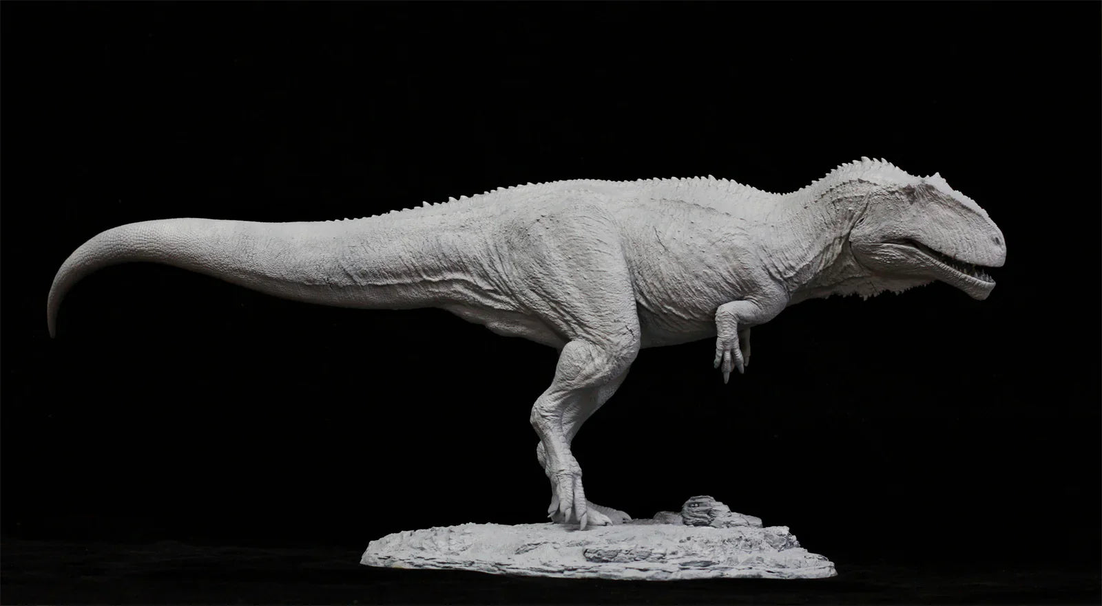 1/35 Giganotosaurus Statue