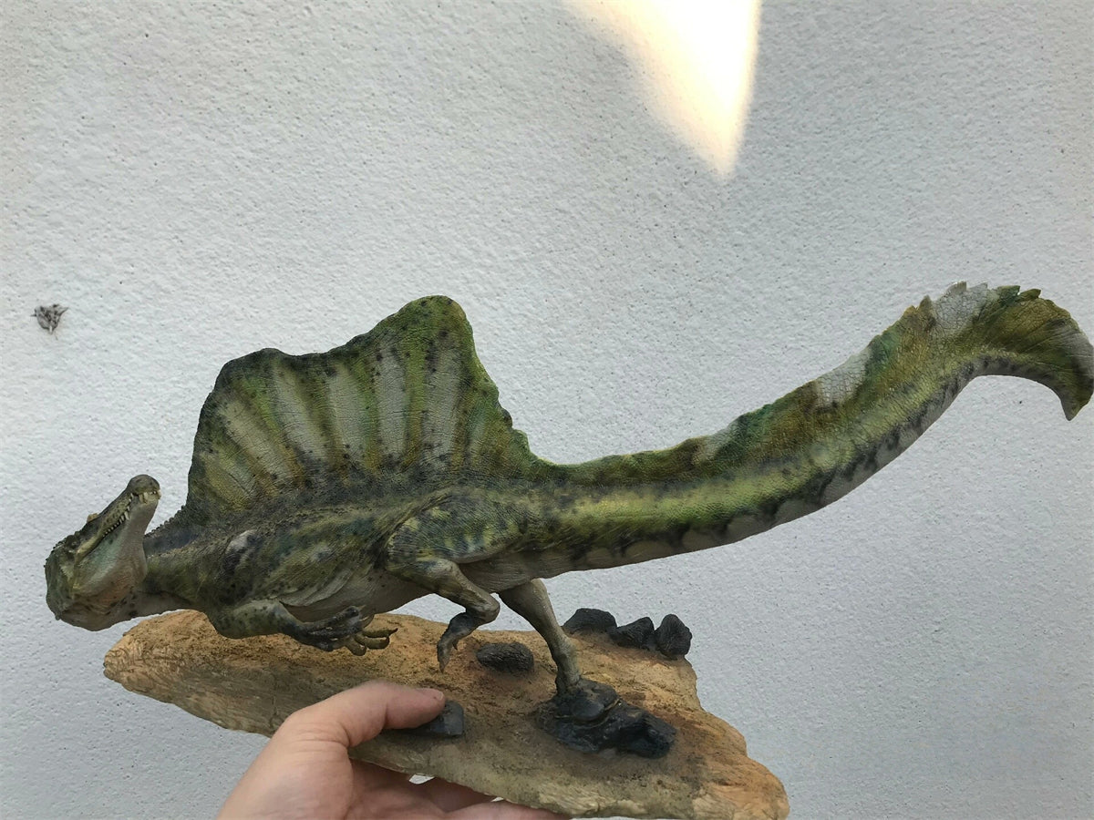 1/20 Spinosaurus Pterosaur Water Scene Statue Painted Version