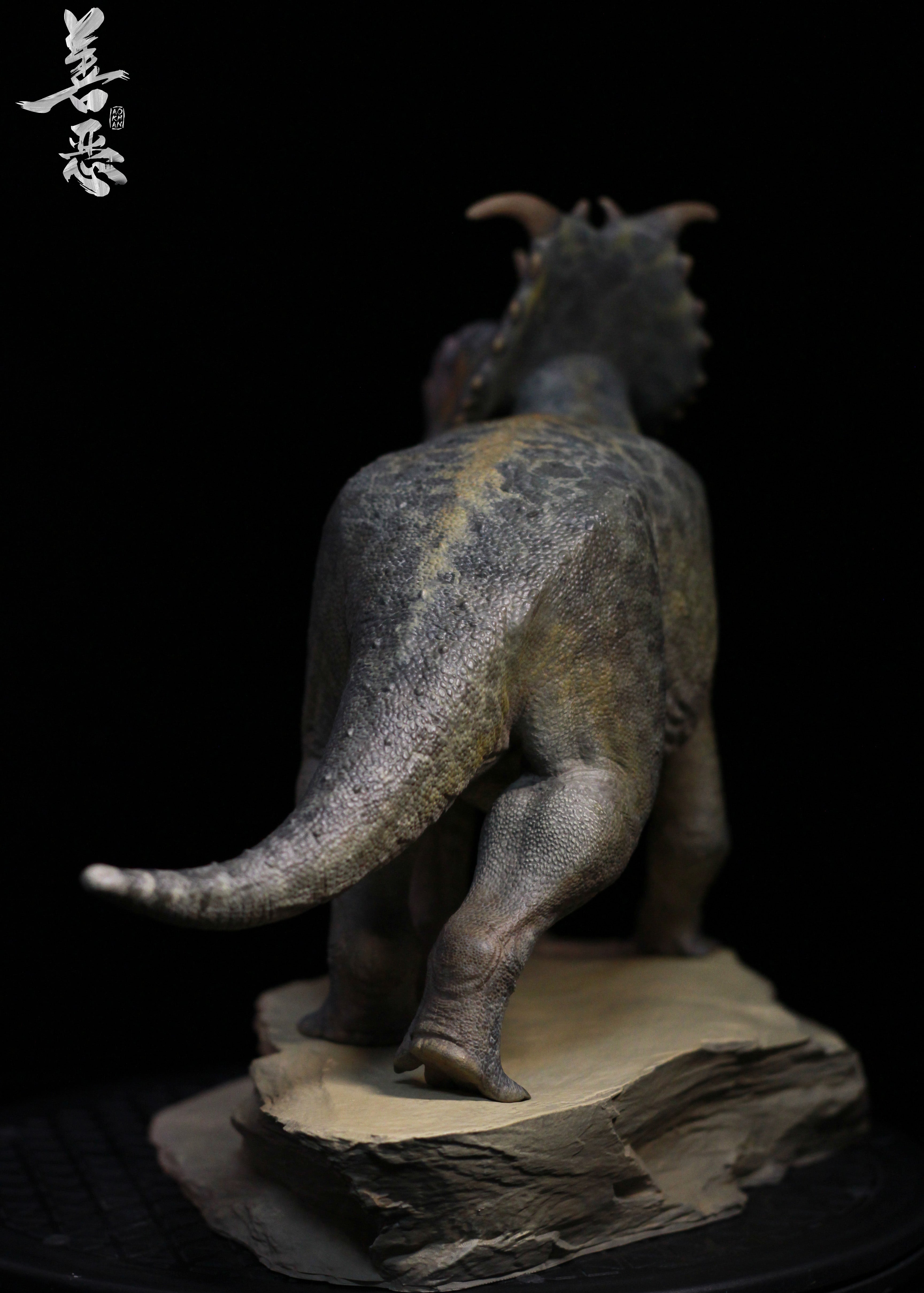 Aokhan 1:15 Scale Pachyrhinosaurus Scene Statue