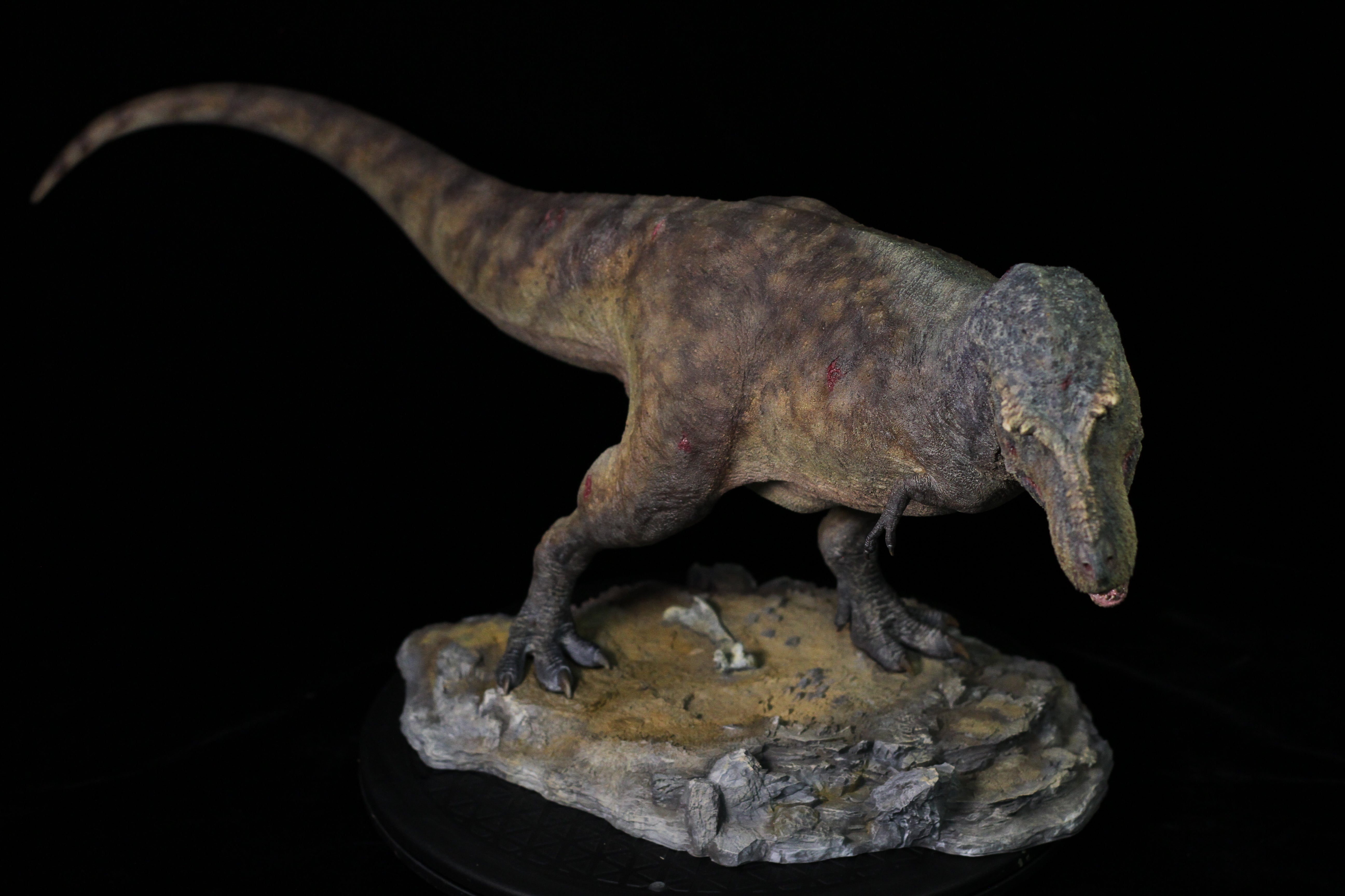 SHOWANNA 1:18 Scale Tyrannosaurus Rex VS Ankylosaurus SCENE STATUE