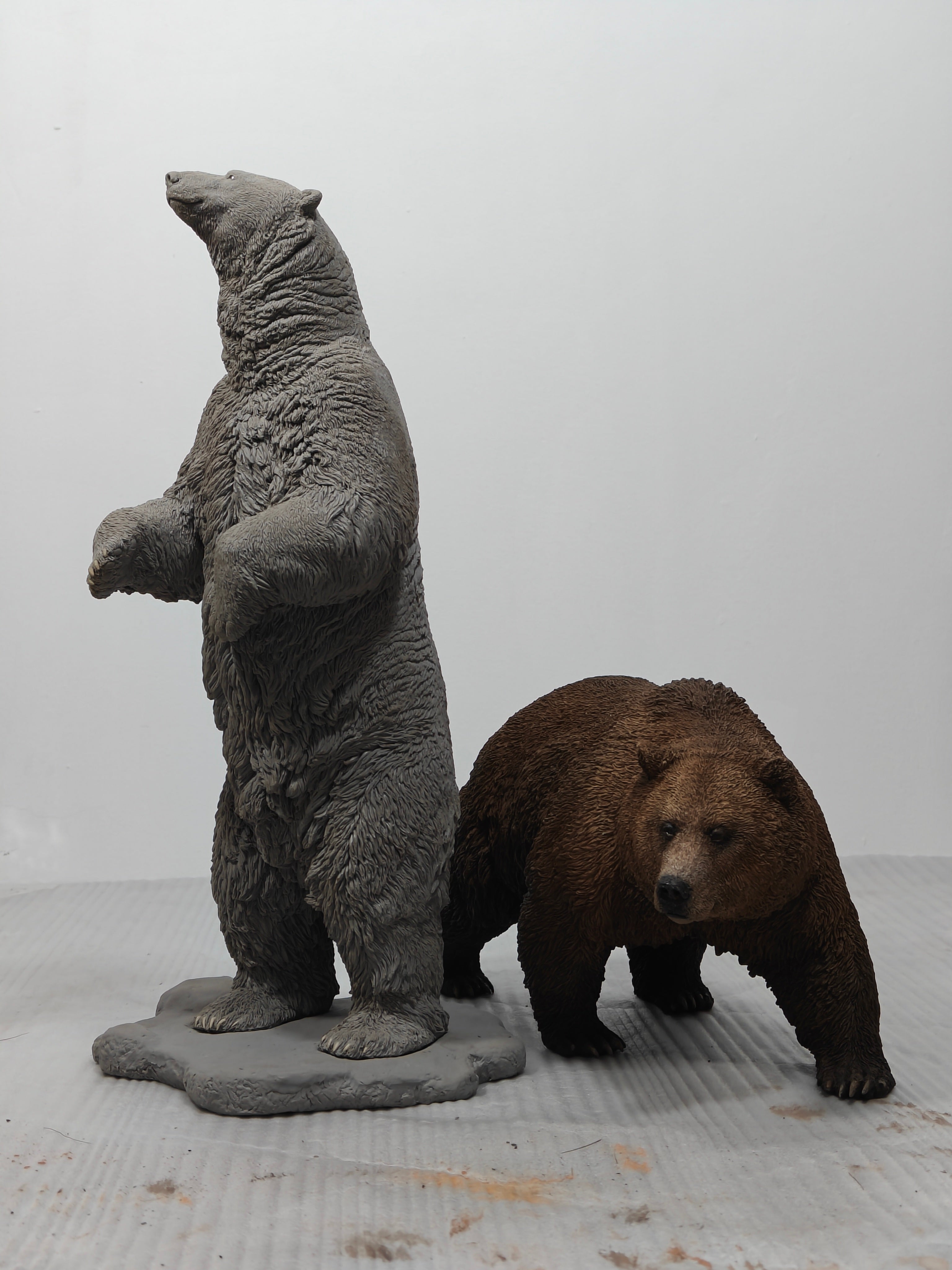 TUNAN Studio 1/10 Scale Polar Bear Model