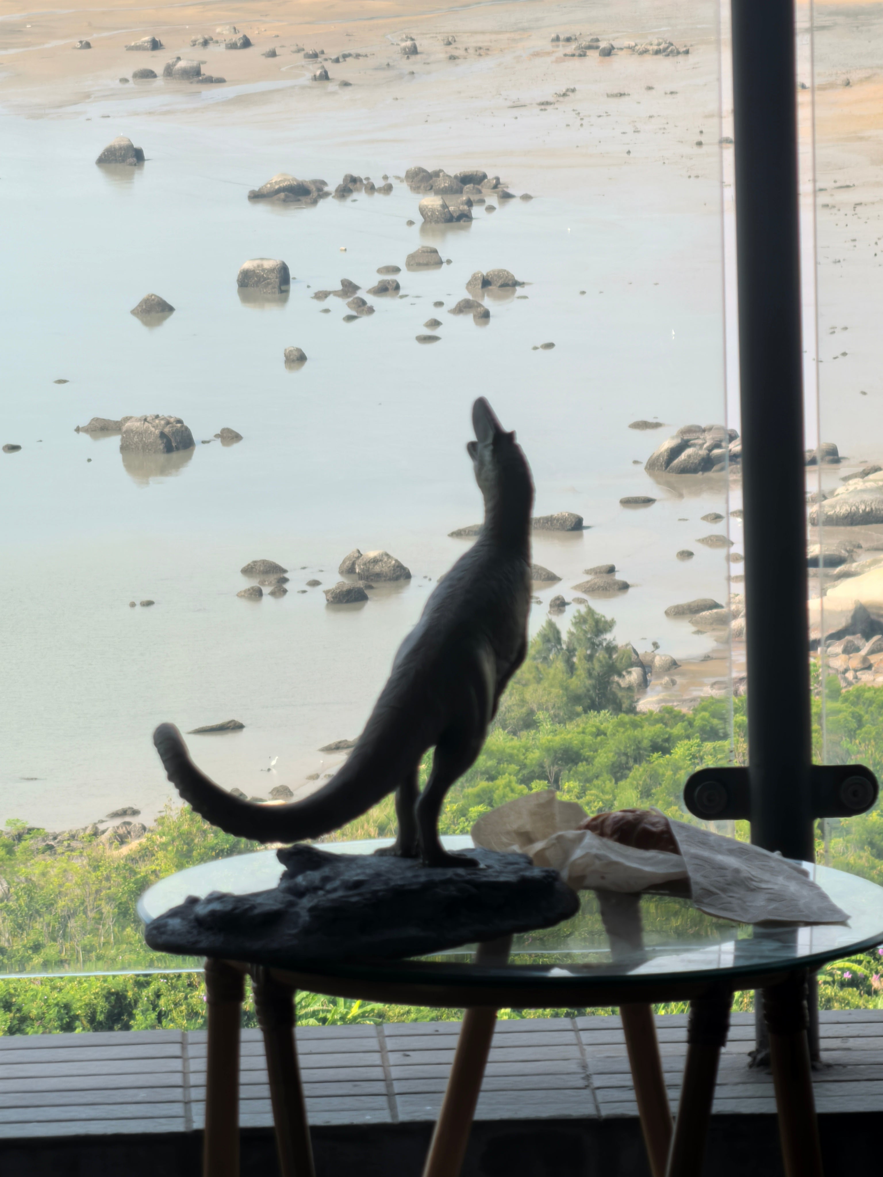 MK Studio 1:20 Scale Yutyrannus Statue