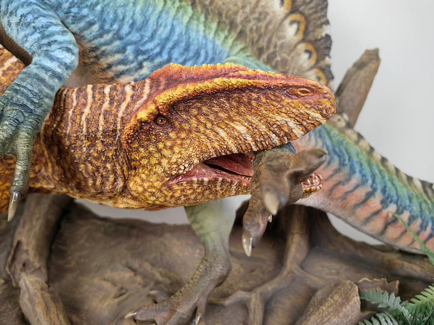 Showanna Studio 1/15 Scale Spinosaurus VS Carcharodontosaurus Scene Statue