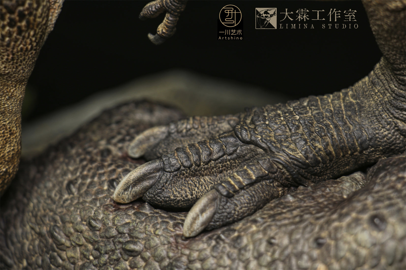 Ashine Alliance X Cristian Lopez Wankel Rex Scene Statue