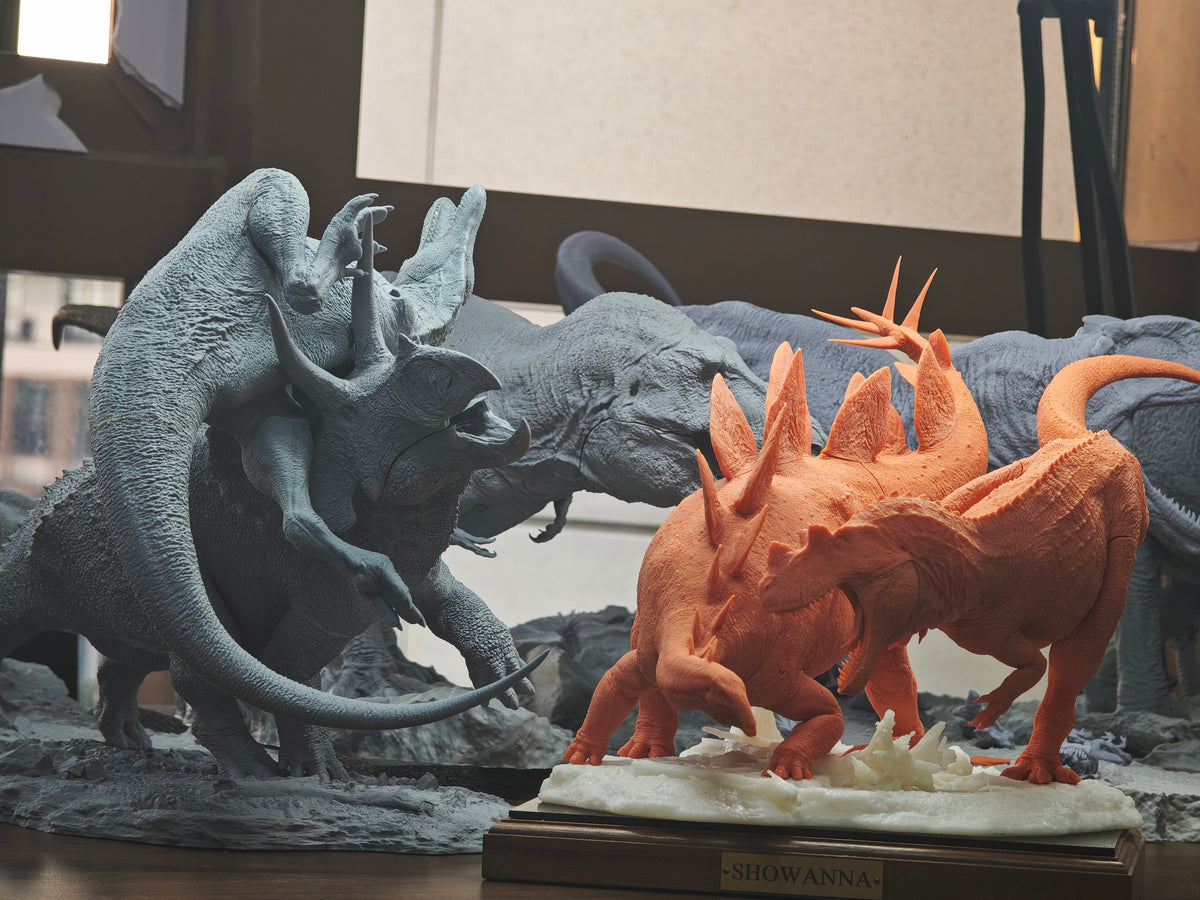 SHOWANNA 1/15 Scale Ceratosaurus VS Stegosaurus Model