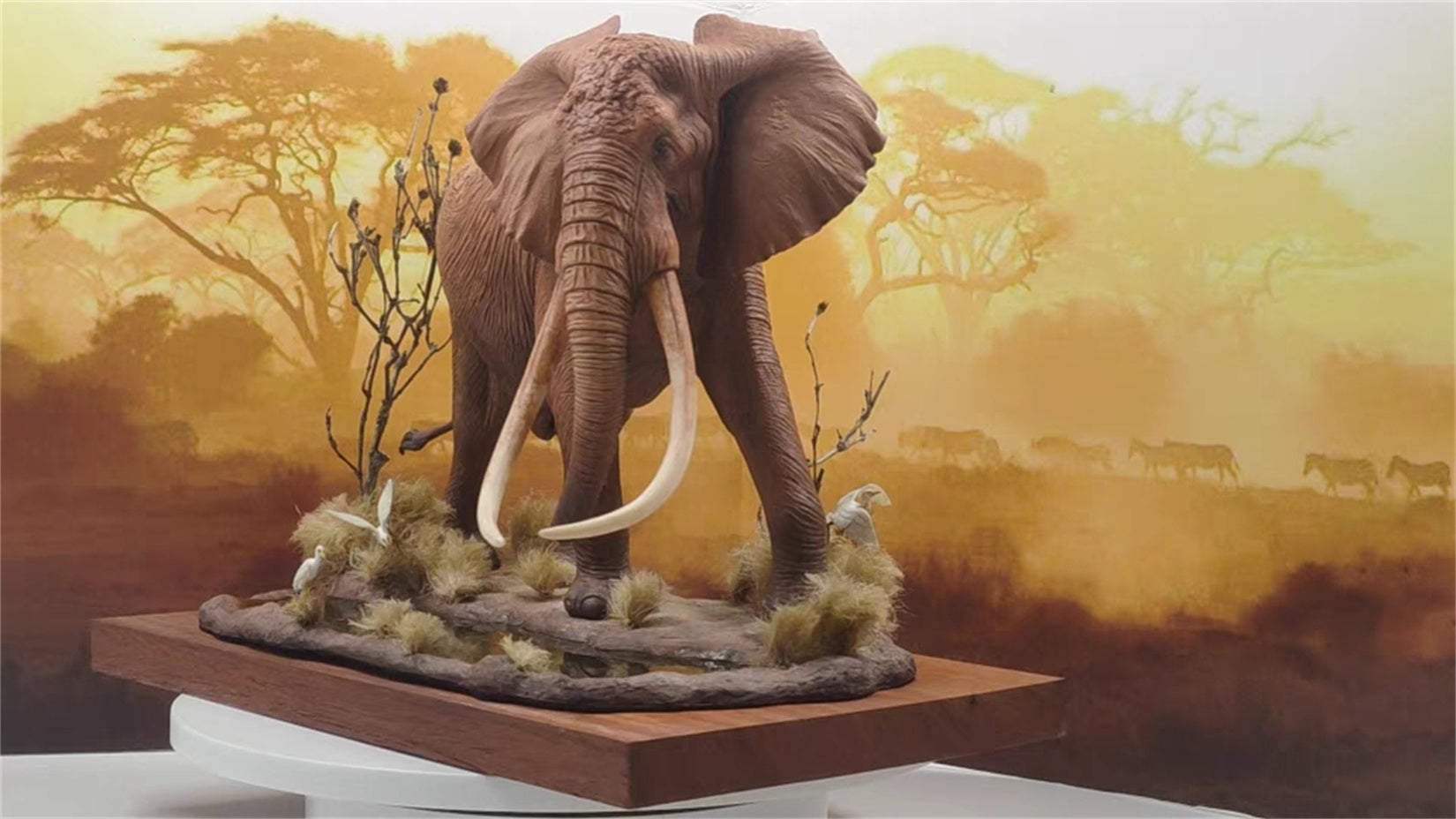 1/18 Scale Elephant Satao Model