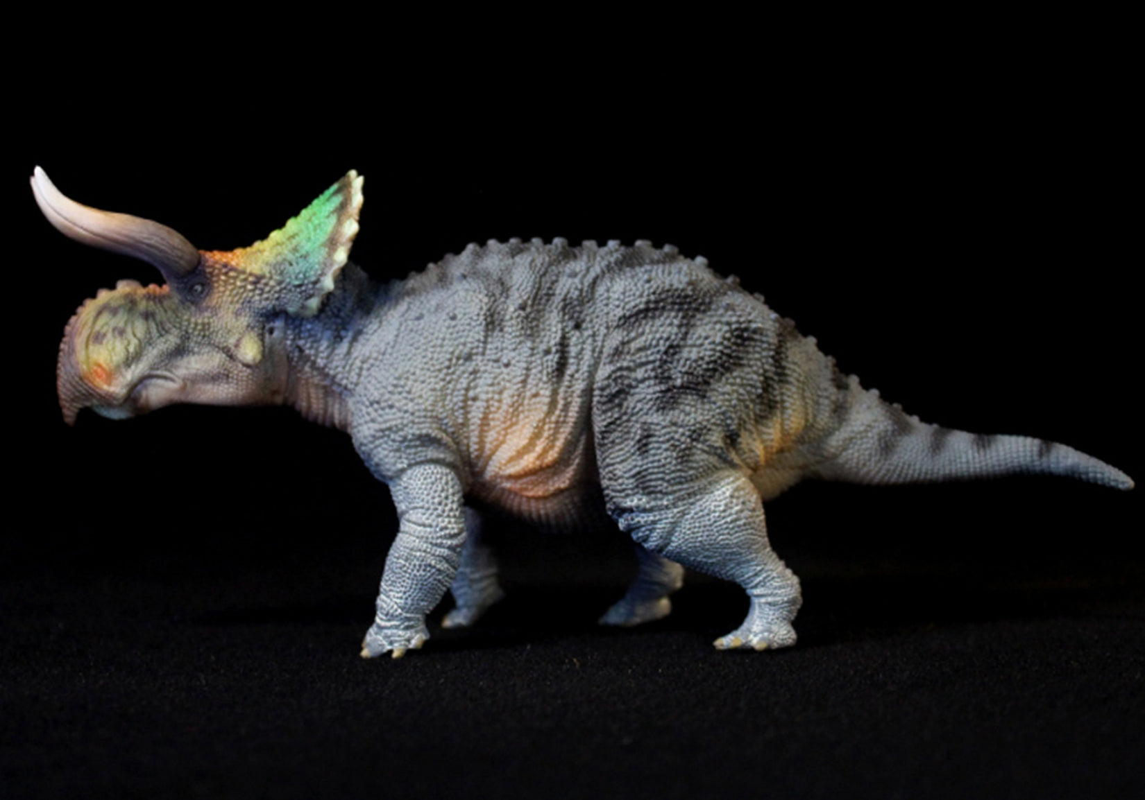 GRTOYS 1:35 Scale Nasutoceratops titusi Model