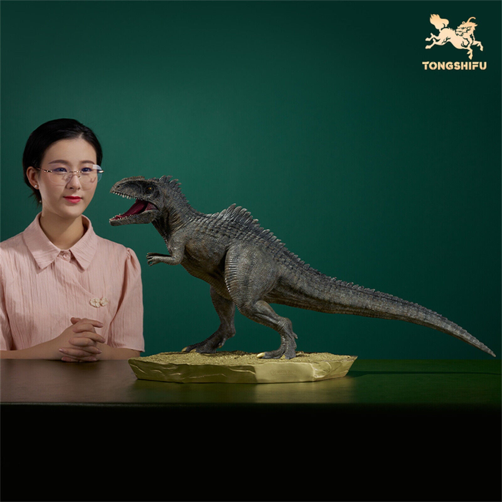 TONGSHIFU 1/18 Giganotosaurus Model