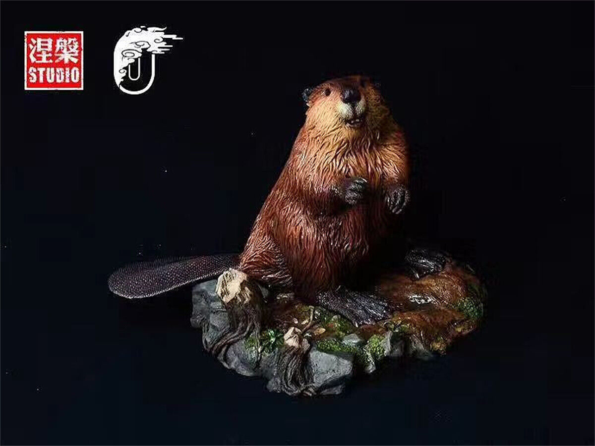 Castor Fiber Biruiai Statue