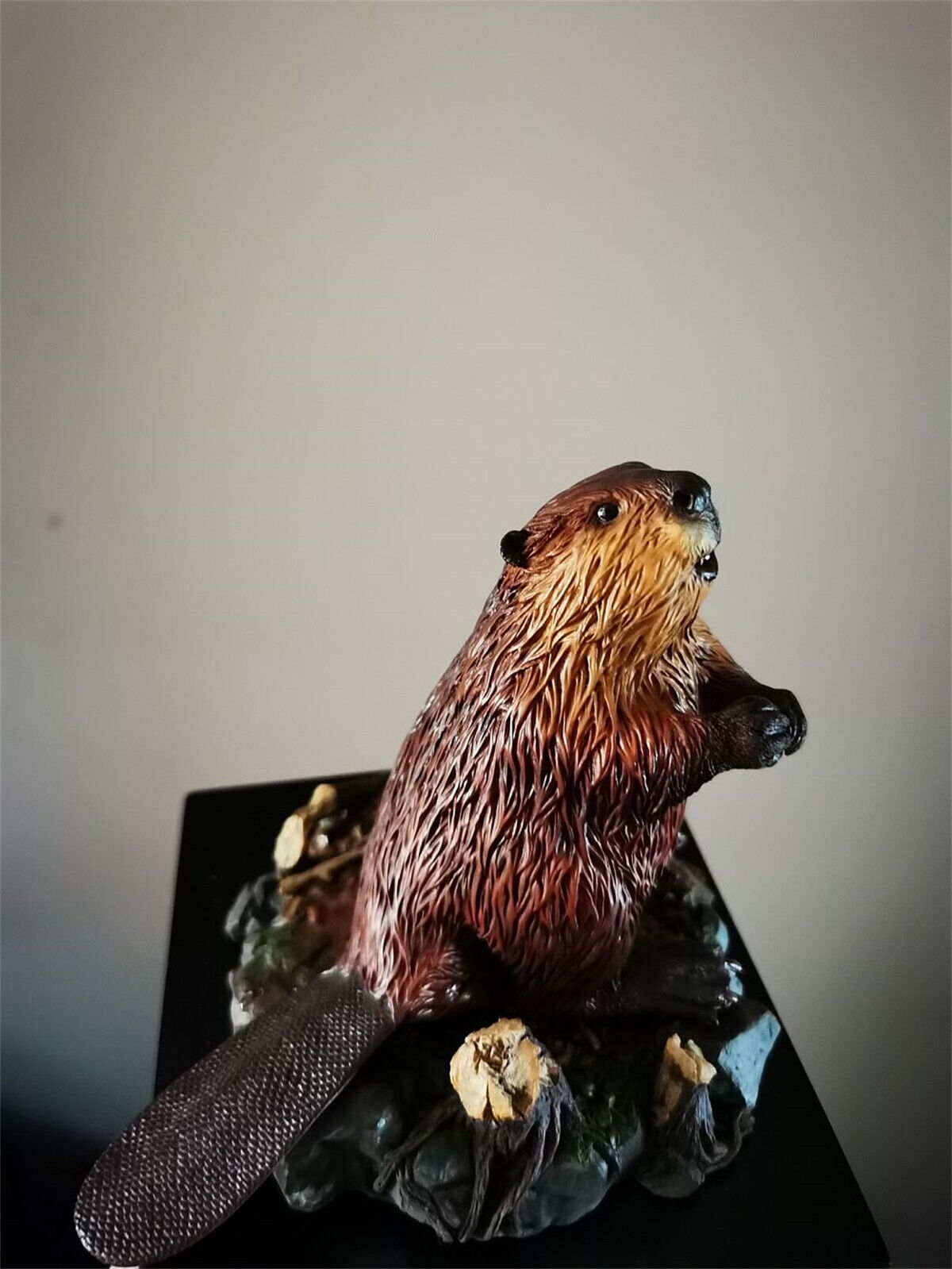 Castor Fiber Biruiai Statue