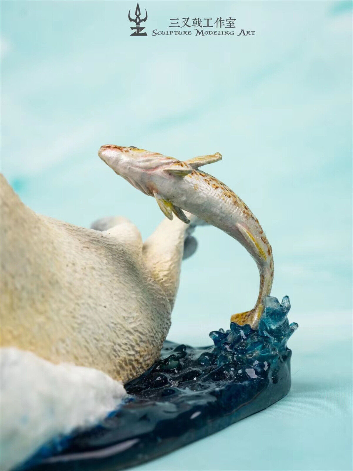 Seal Play With Gadus Model