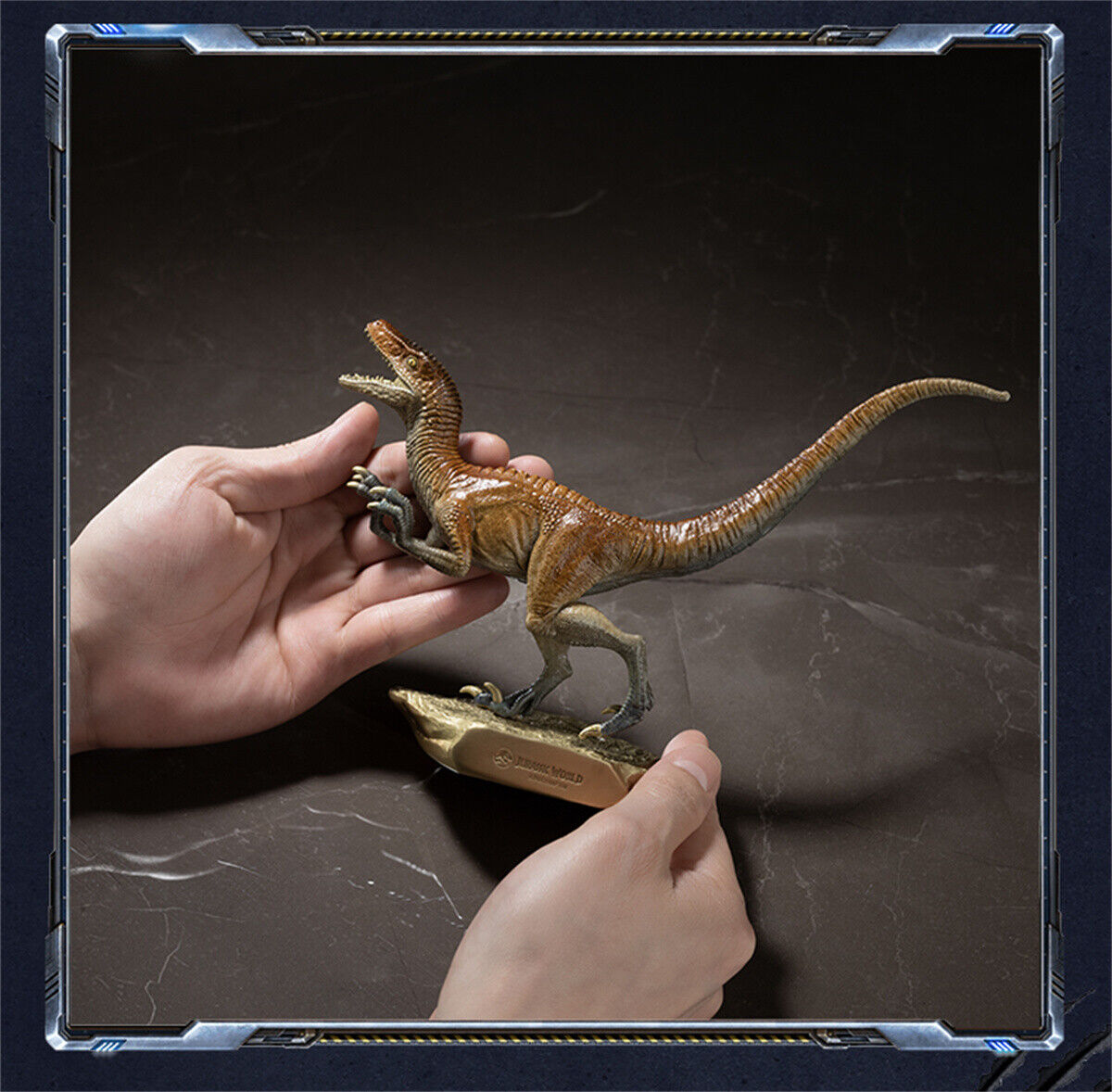 TONGSHIFU 1/20 Atrociraptor Model