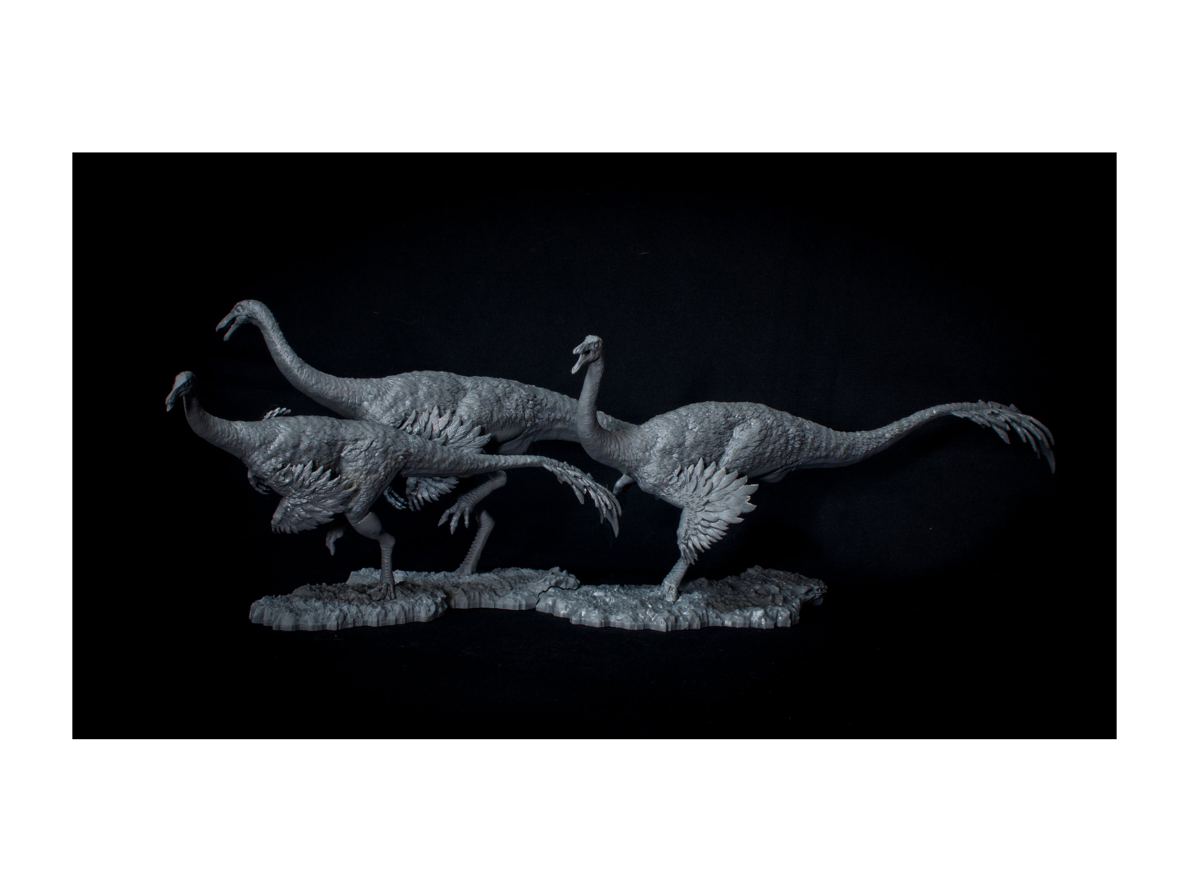 PASSION CHARGER Alioramus Hunt 3Pcs Gallimimus Scene Dinosaur GK Statue
