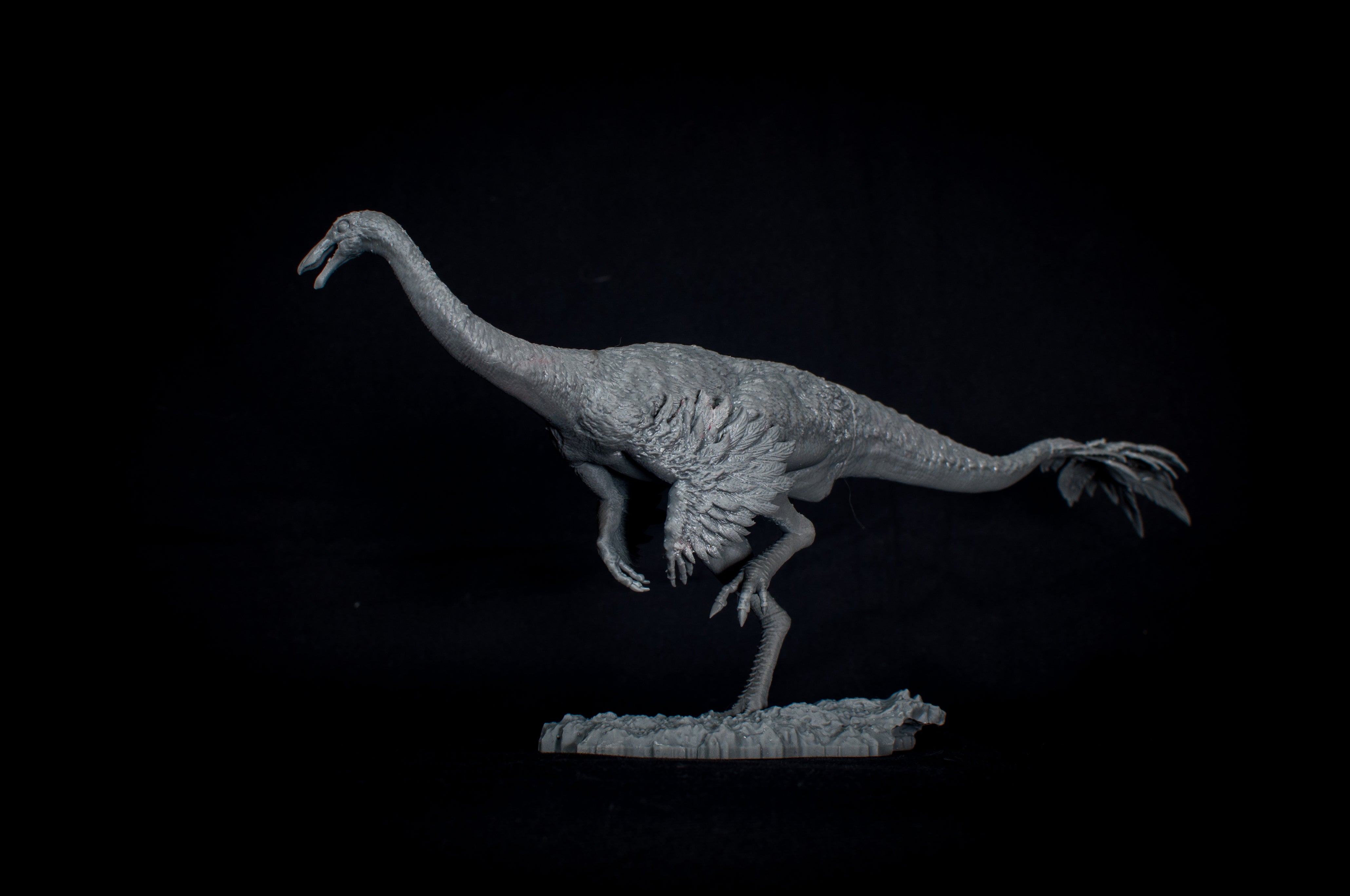 PASSION CHARGER Alioramus Hunt 3Pcs Gallimimus Scene Dinosaur GK Statue