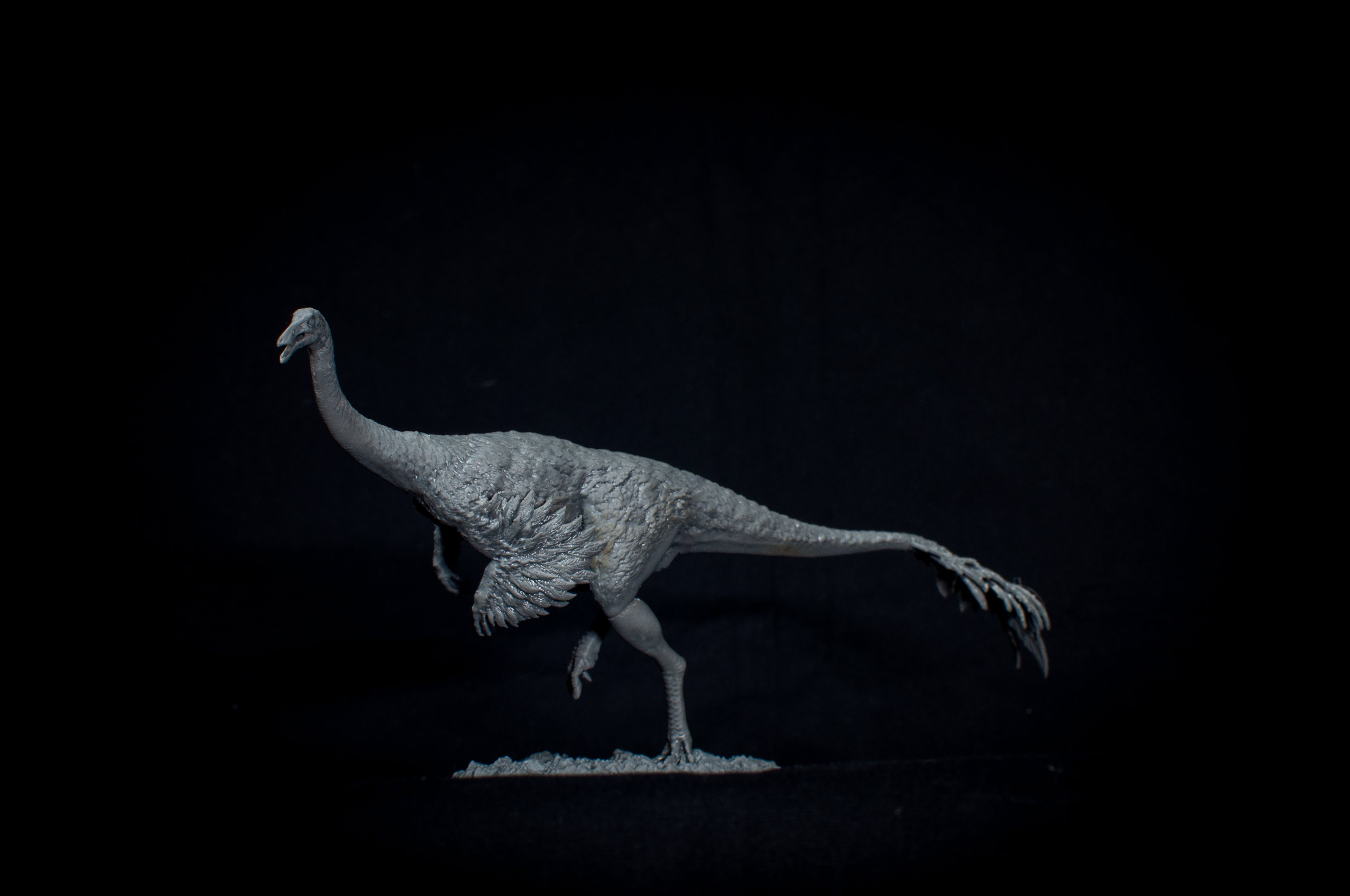 PASSION CHARGER Alioramus Hunt 3Pcs Gallimimus Scene Dinosaur GK Statue