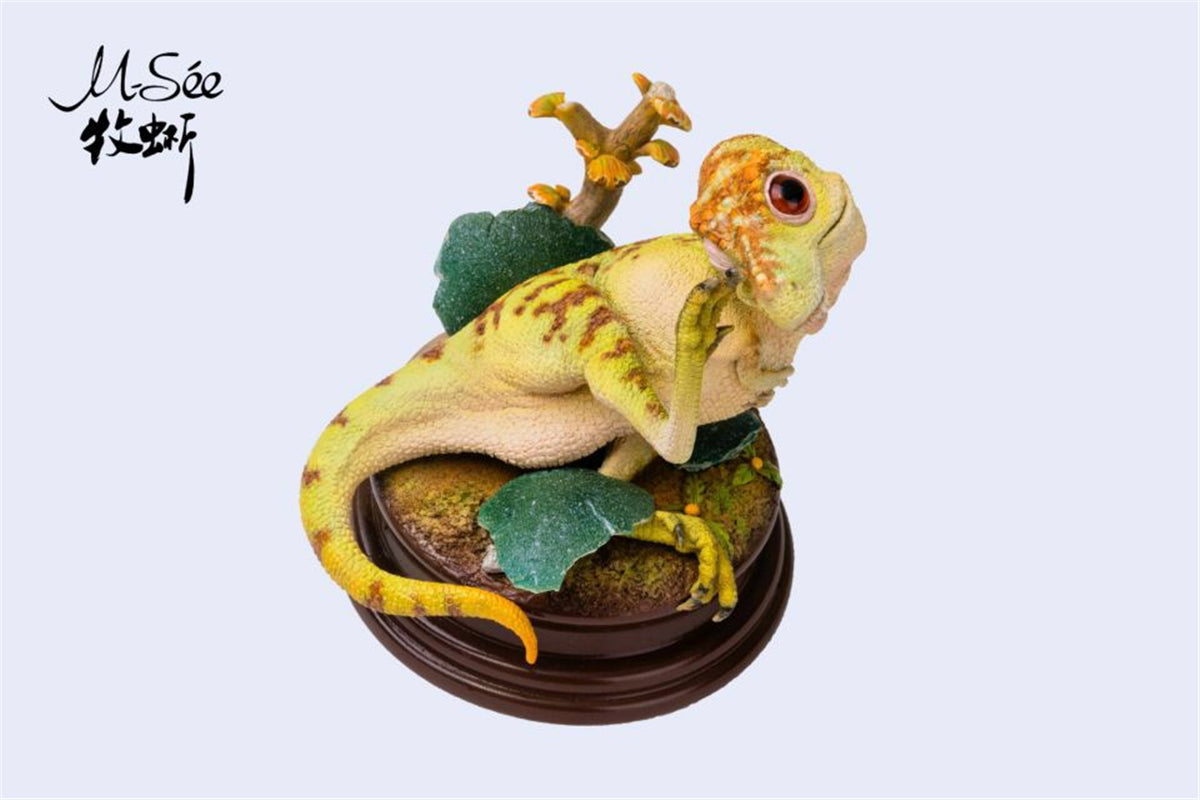 MuSee Tyrannosaurus Rex Baby Scene Dinosaur GK Statue