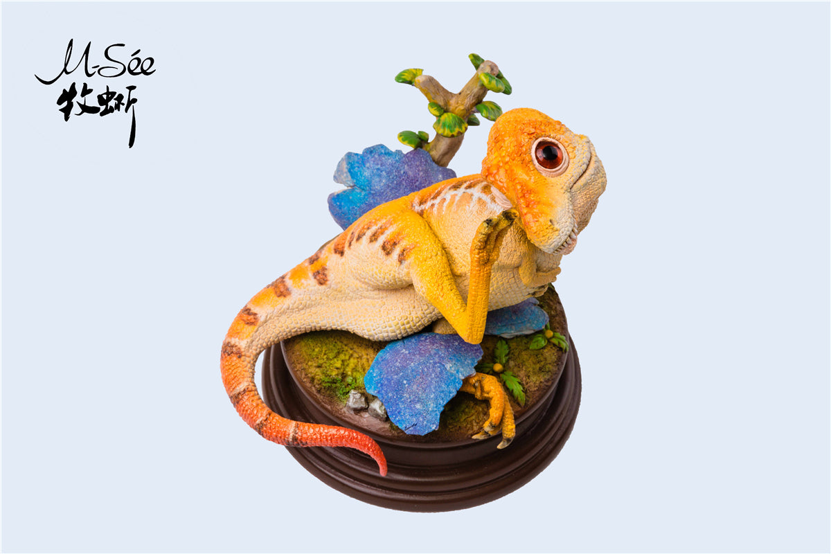 MuSee Tyrannosaurus Rex Baby Scene Dinosaur GK Statue