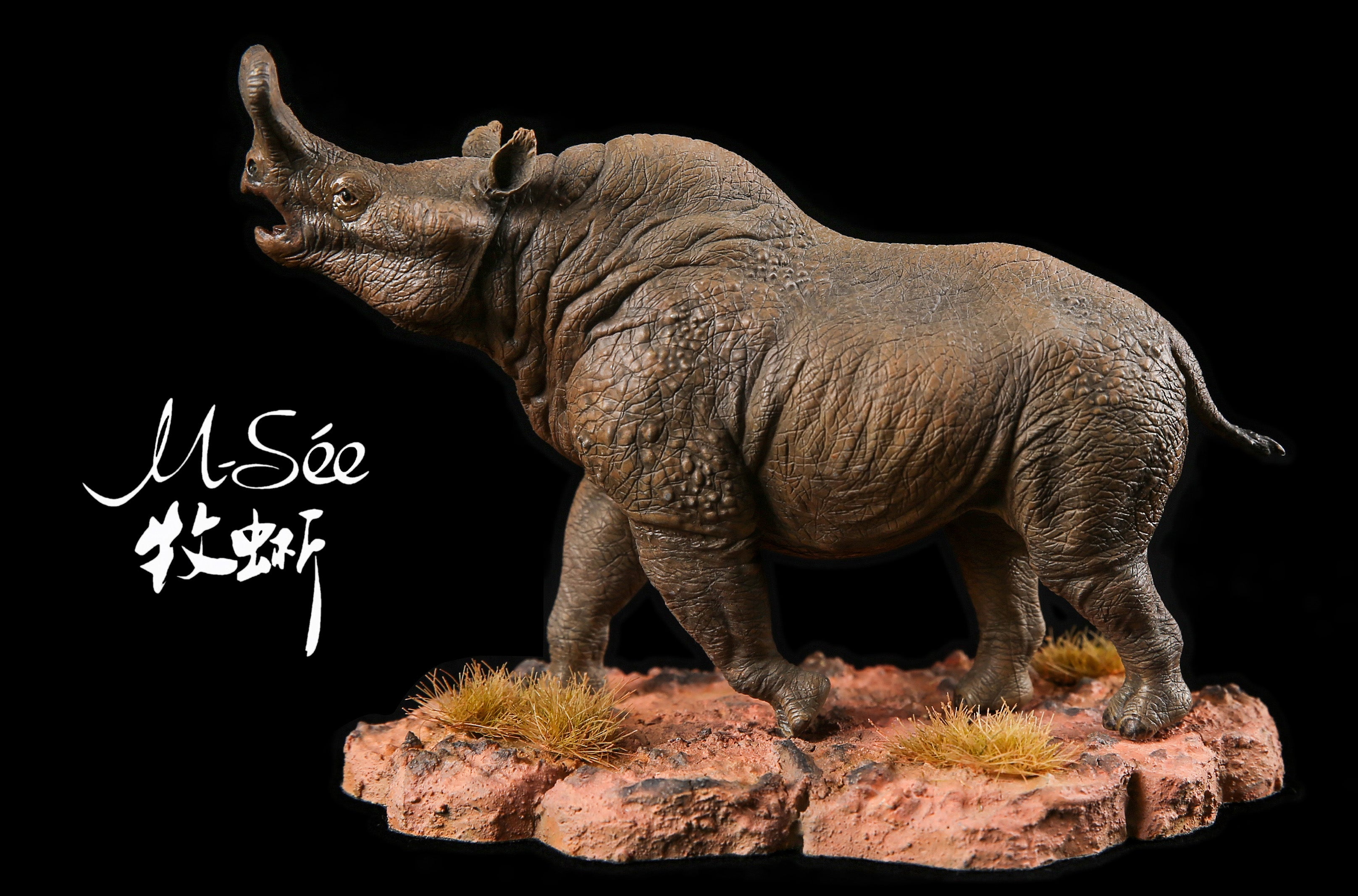 MuSee Brontotherium Titanotheriidae Palaeotherium GK Statue
