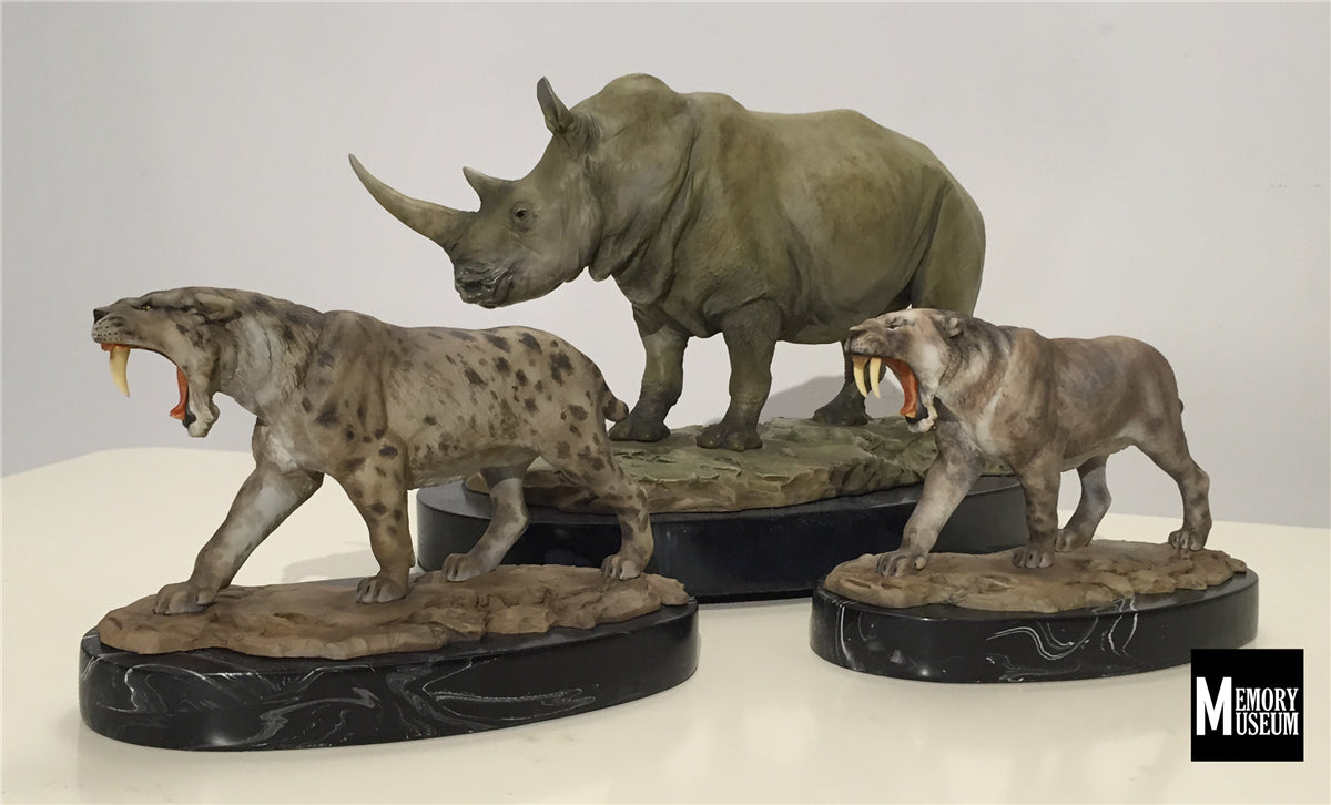 MM x Alchemy Works 1/15 Smilodon Statue