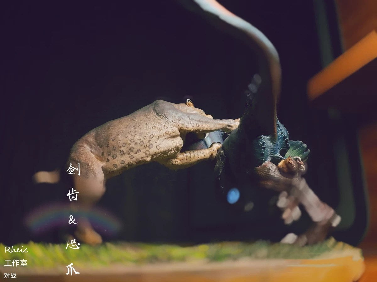 Rheic Machairodus VS Deinonychus Model