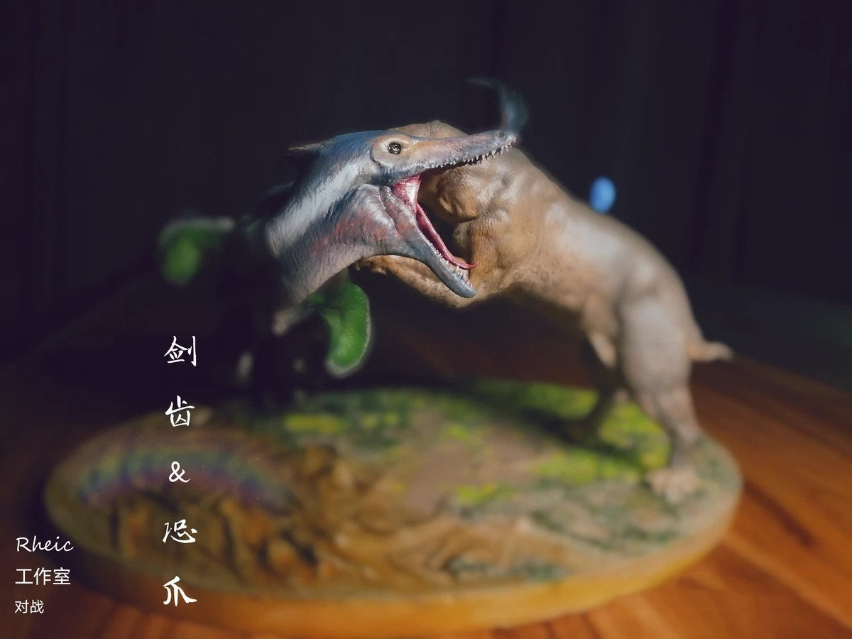 Rheic Machairodus VS Deinonychus Model