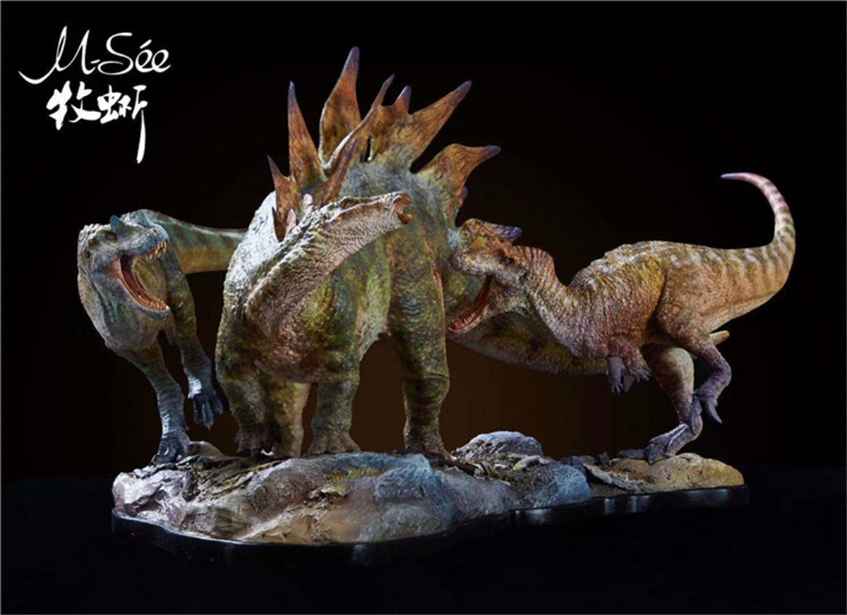 MuSee 1/15 Ceratosaurus VS Stegosaurus Statue