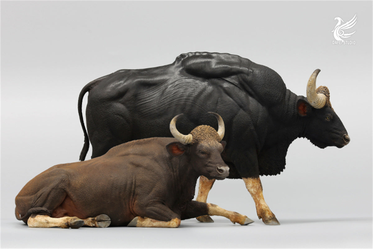 Dafei Bos Frontalis Scene Statue