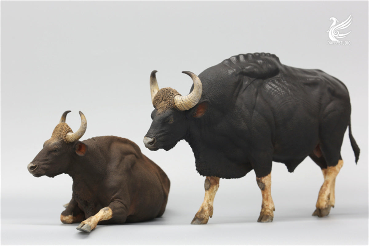 Dafei Bos Frontalis Scene Statue