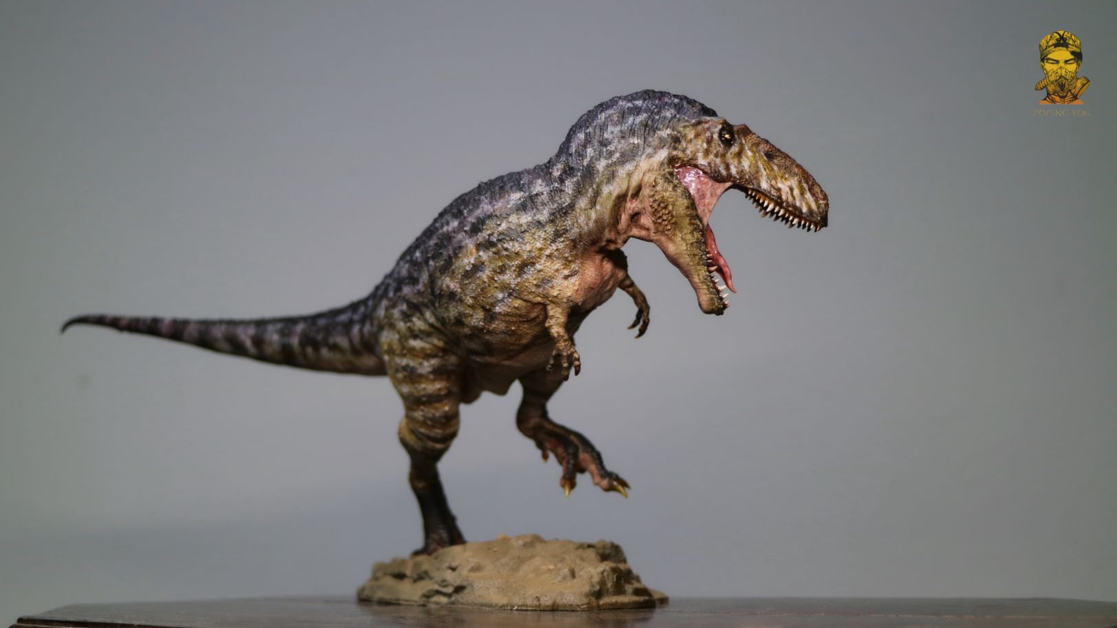 PASSION CHARGER 1/20 Mapusaurus Statue Unpainted Kit