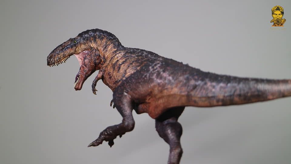PASSION CHARGER 1/35 Mapusaurus Statue