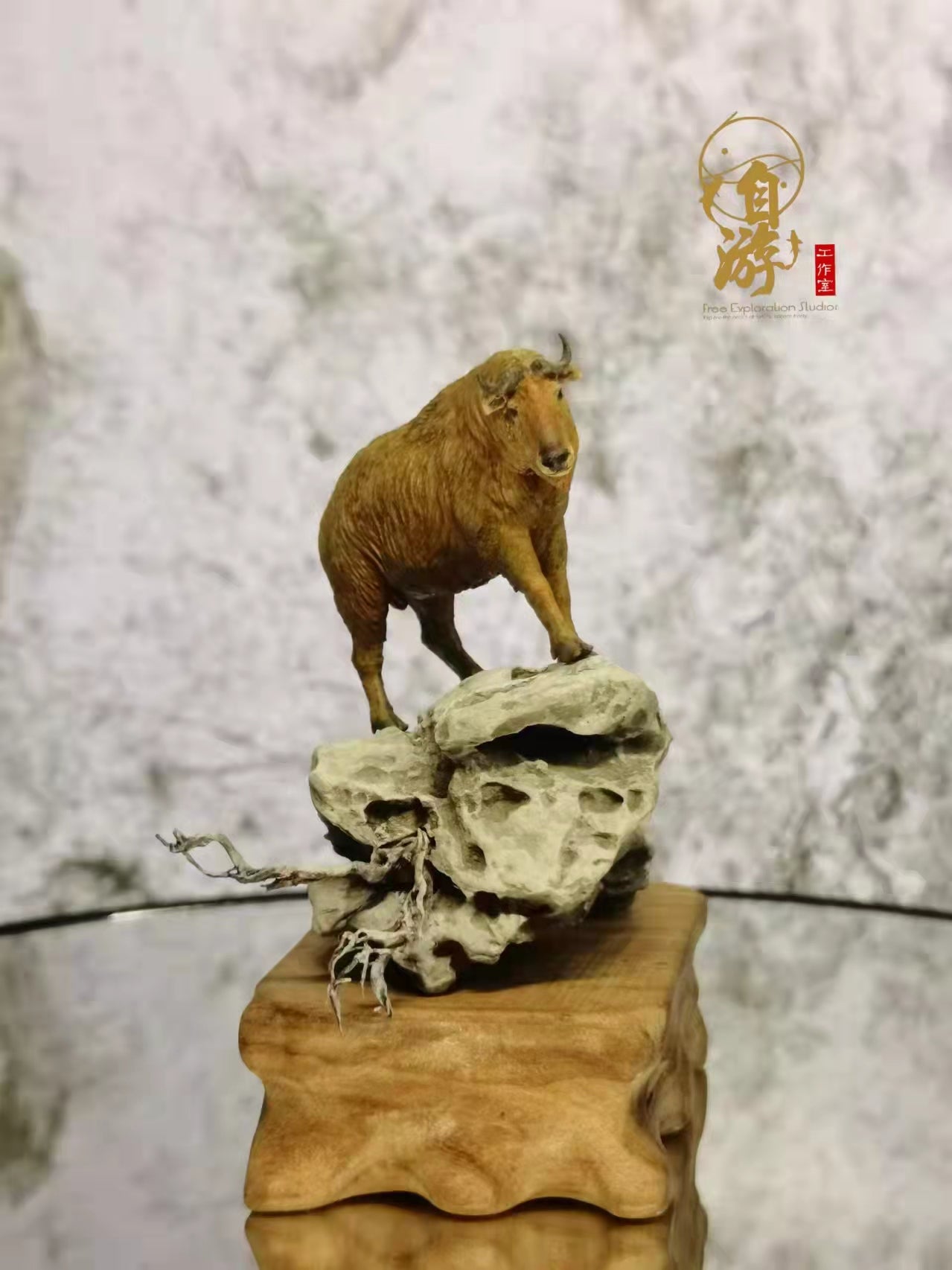 Budarcas taxicolor Sichuan Takin Model Kit