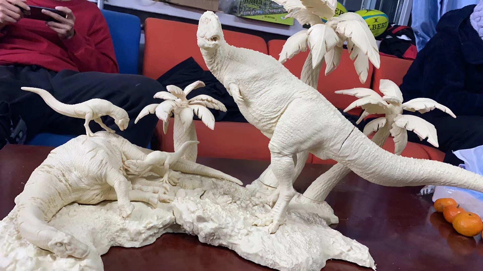 1:15 Scale Pycnonemosaurus Hunting Baurutitan Unpainted Kit