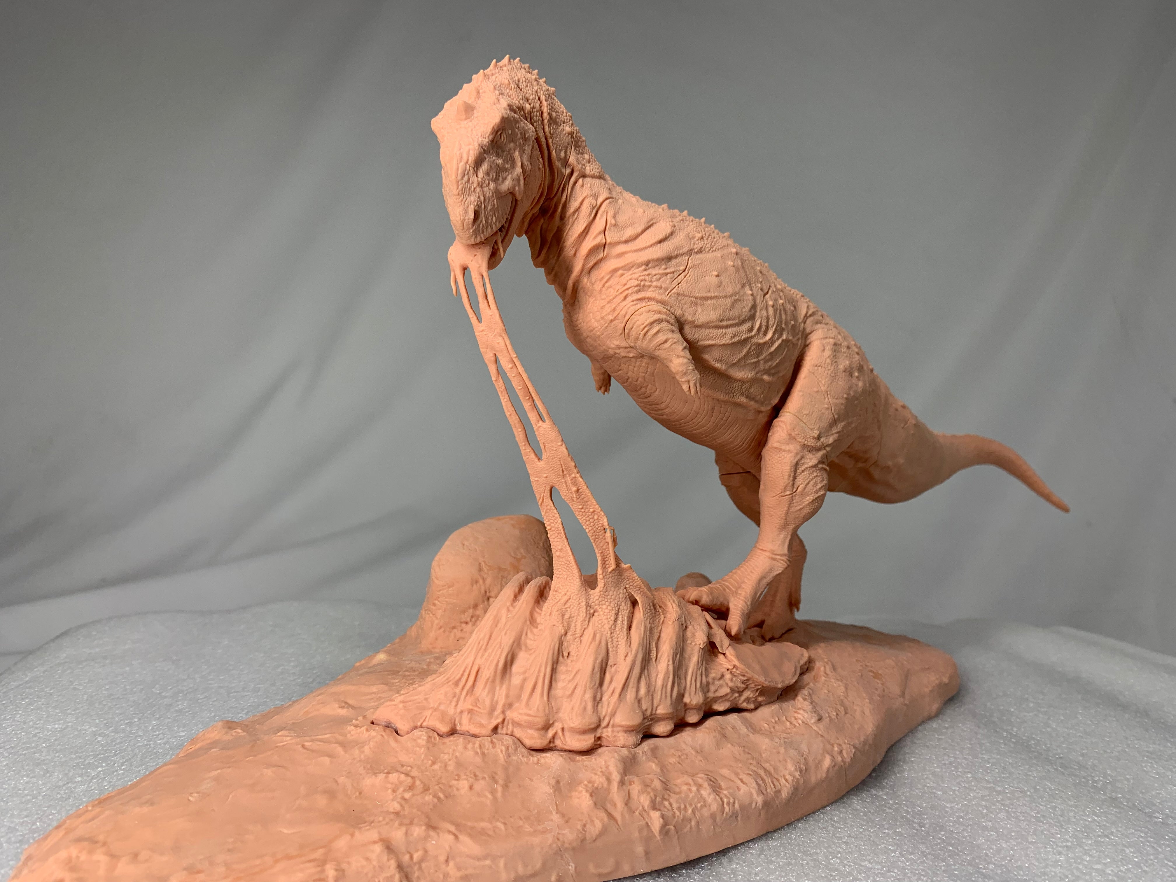 Yuppie Chen 1:20 Scale Majungasaurus Masiakasaurus Statue Unpainted Kit