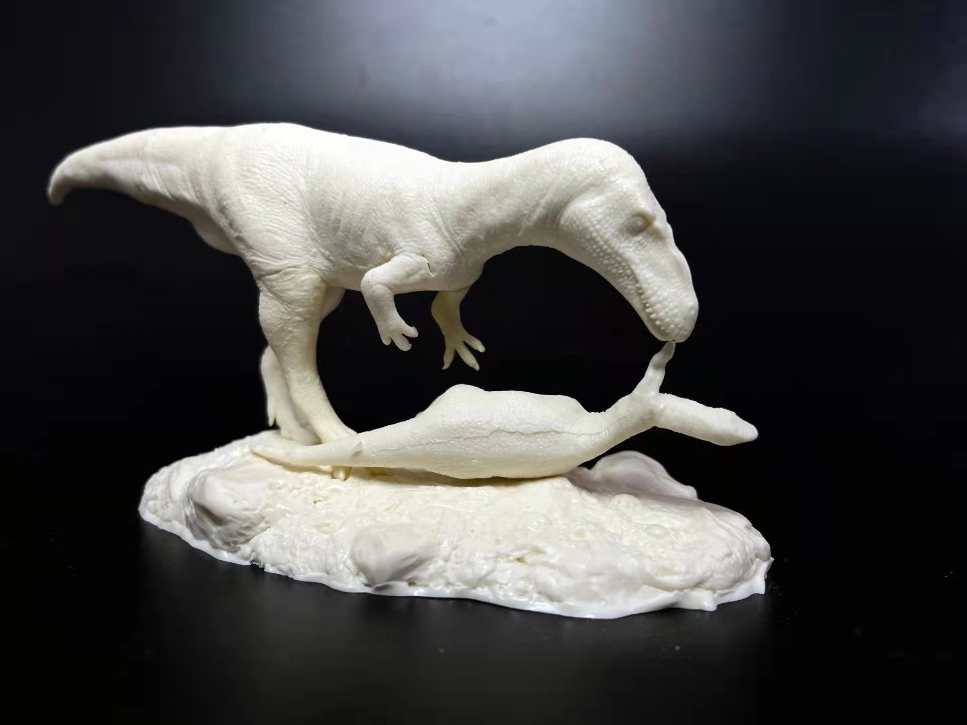 1/35 Scale Megalosaurus Hunt Cetiosaurus Cub Model Kit