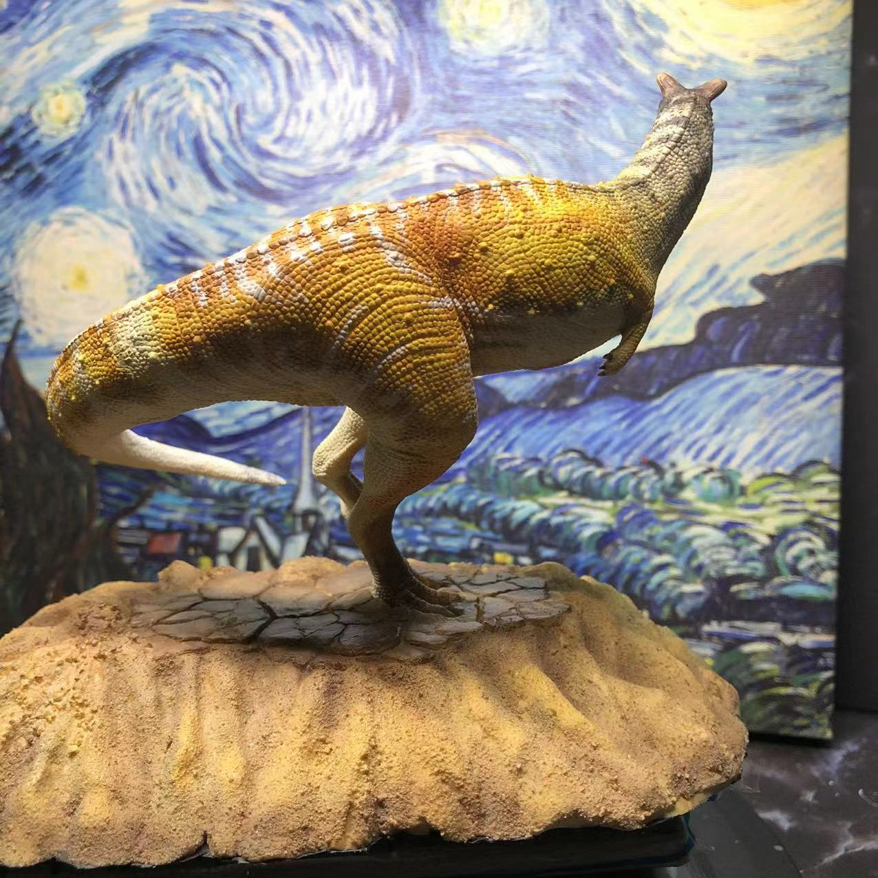One Third Studio 1:35 Scale Carnotaurus Model Kit
