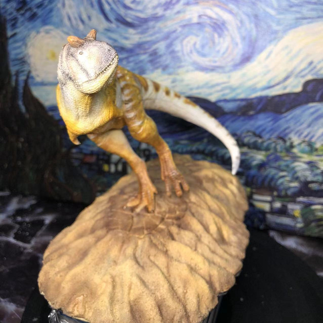 One Third Studio 1:35 Scale Carnotaurus Model Kit