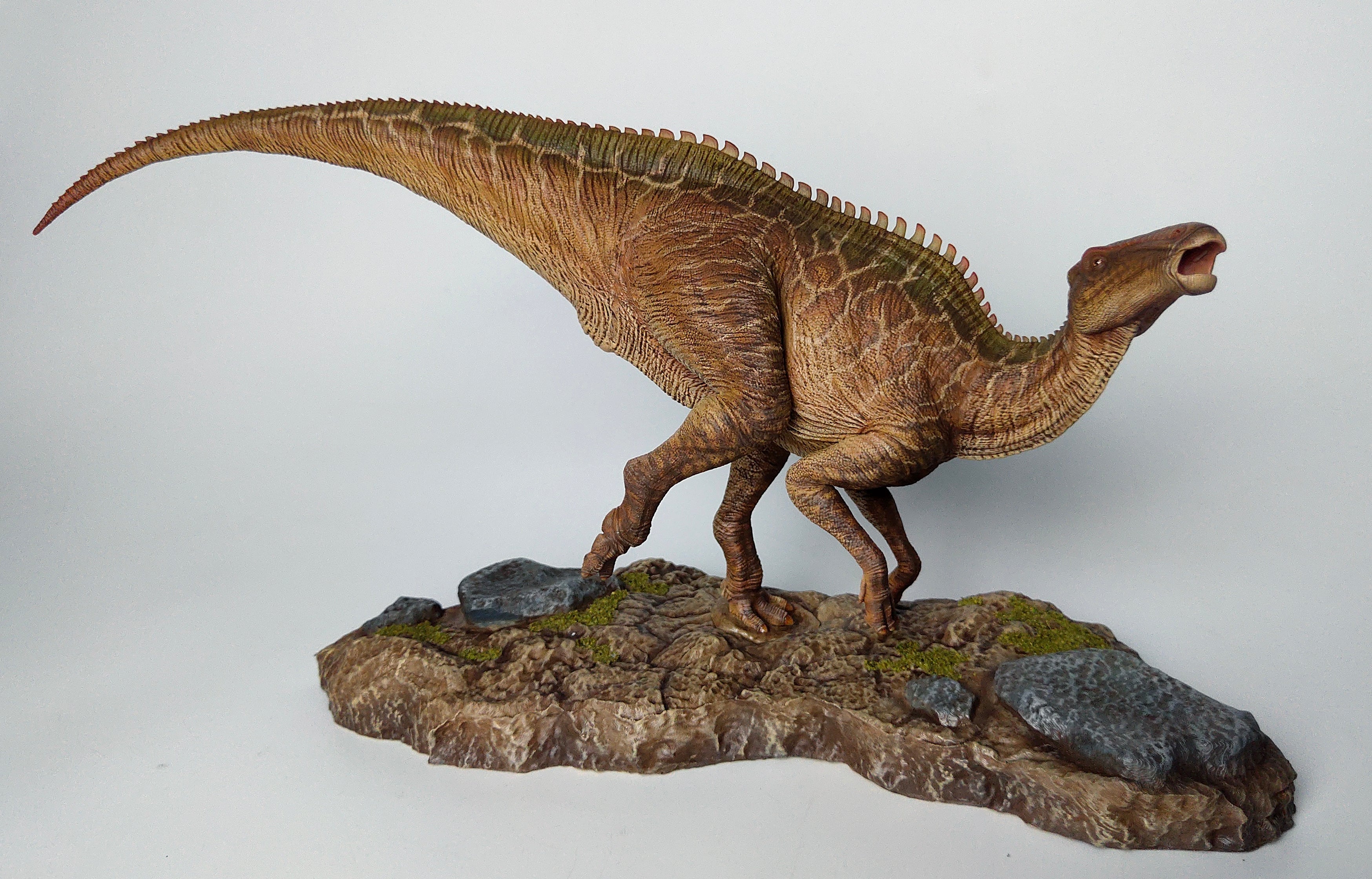 JM Zhuchengtyrannus Hunt Shantungosaurus Model