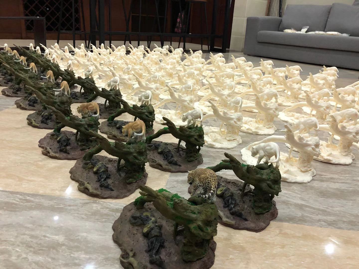 Panthera onca Eunectes Murinus Caiman Scene Model