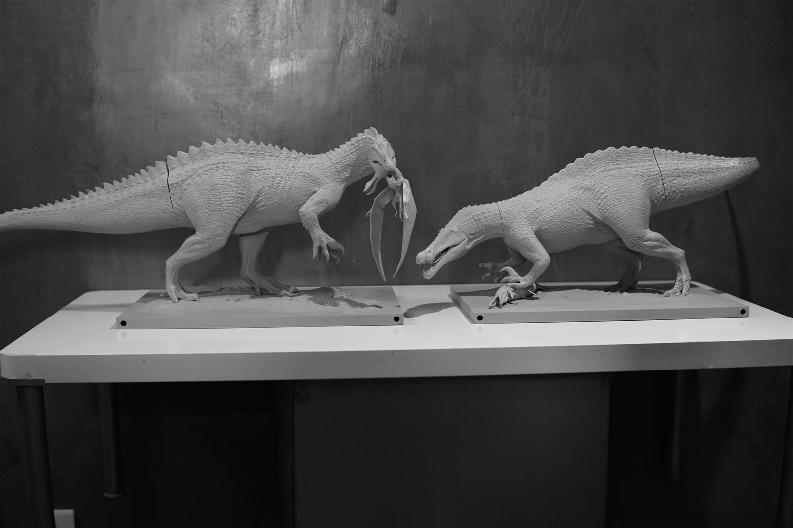 CROSS COLOR 1/15 Suchomimus Model Unpainted Kit